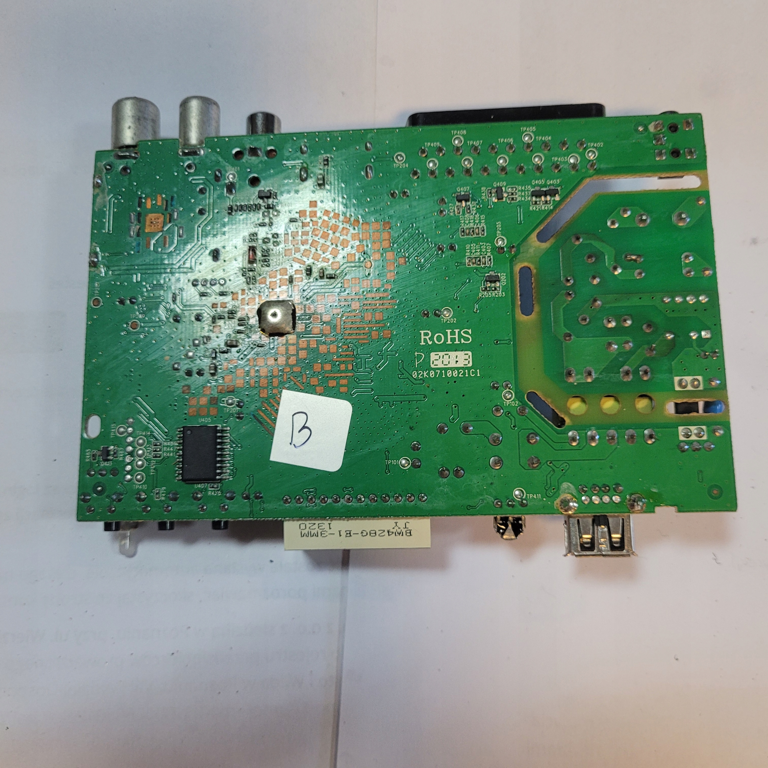 Płytka zasilająca dekoder DVBT demontaż (B) Kod producenta DVBT