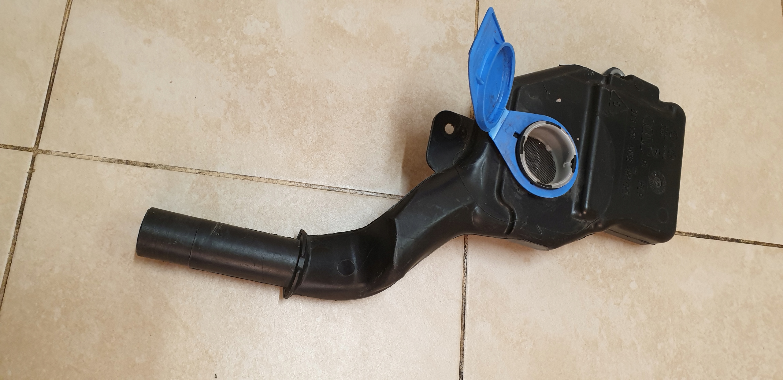 WLEW Behälter DECKEL des Gasses Spritzdüse AUDI A4 B8 A5 8T OE EU