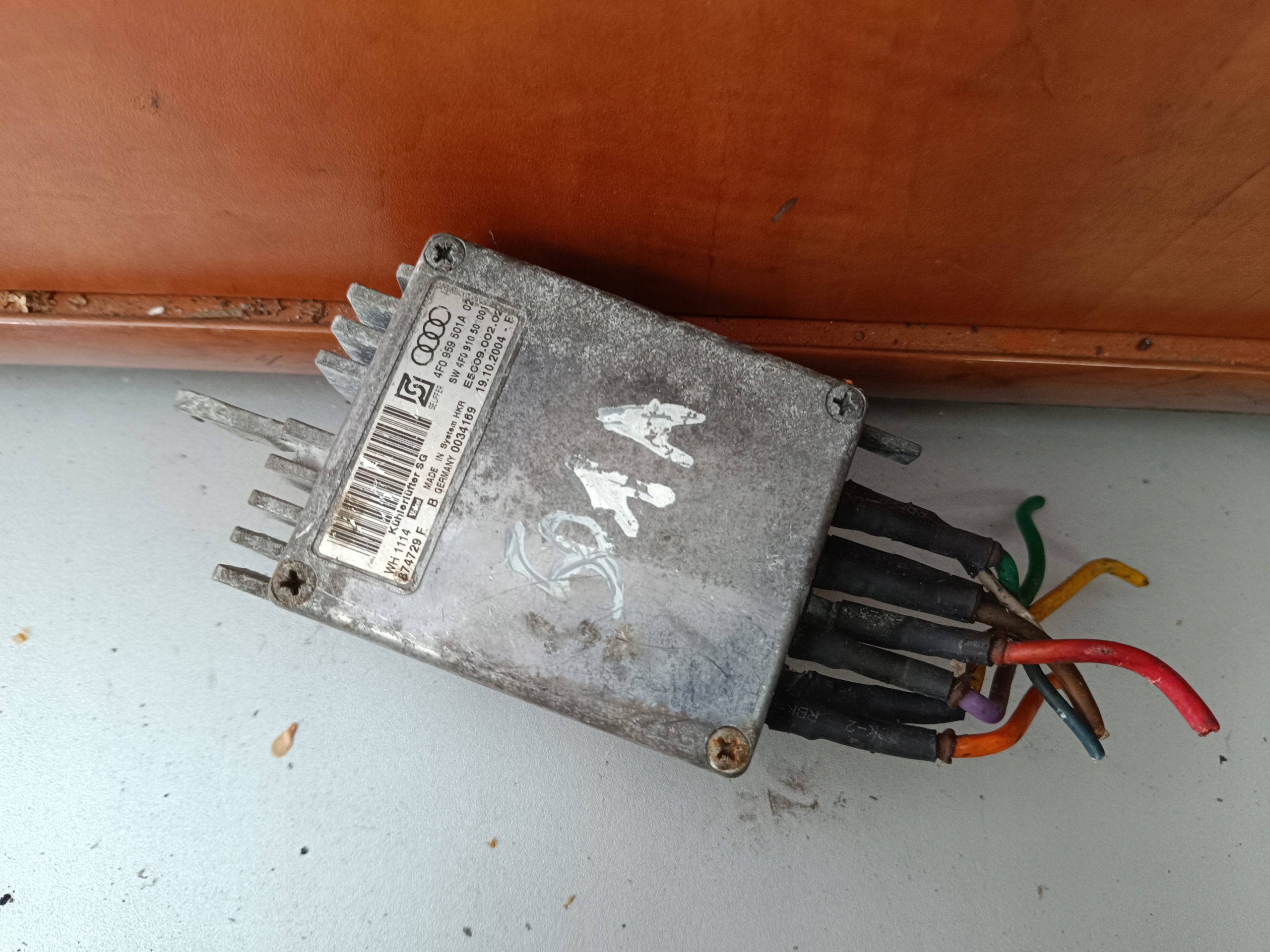 modul WENTYLATORA AUDI 4F0959501A