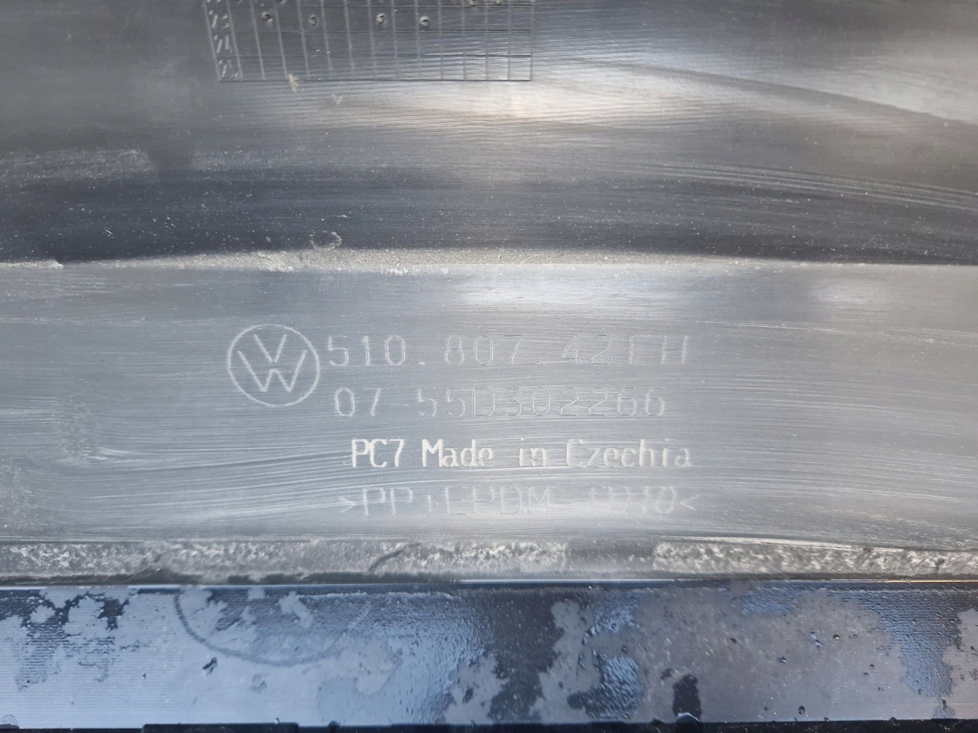 bumper rear VW SPORTSVAN LIFT 2017R->