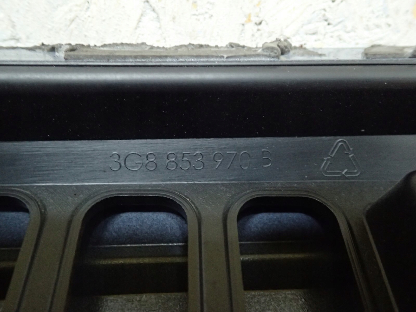 moulding door right front VW ARTEON 3G8 3G8853970B