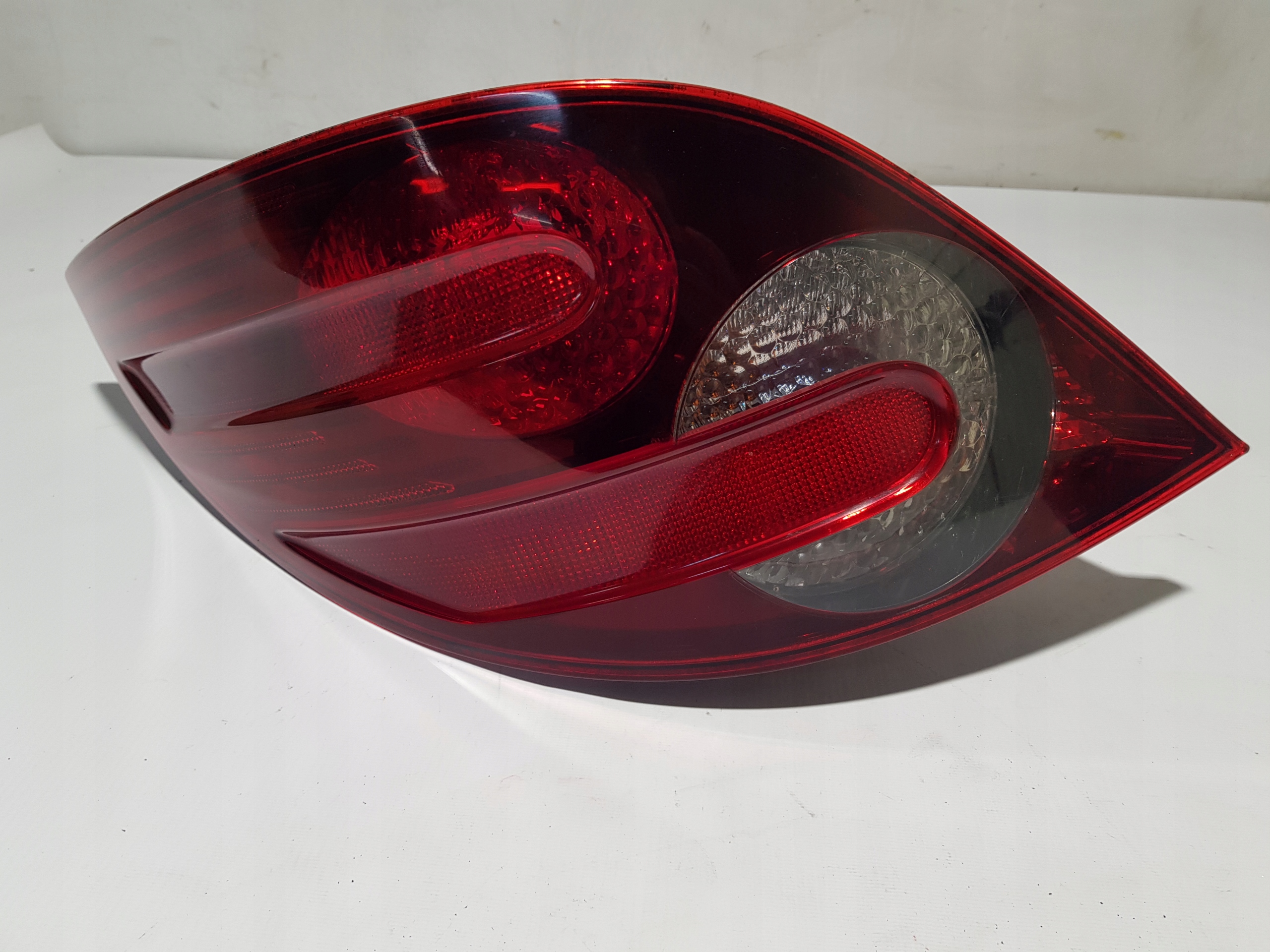 MERCEDES W251 left rear part light A2518200364