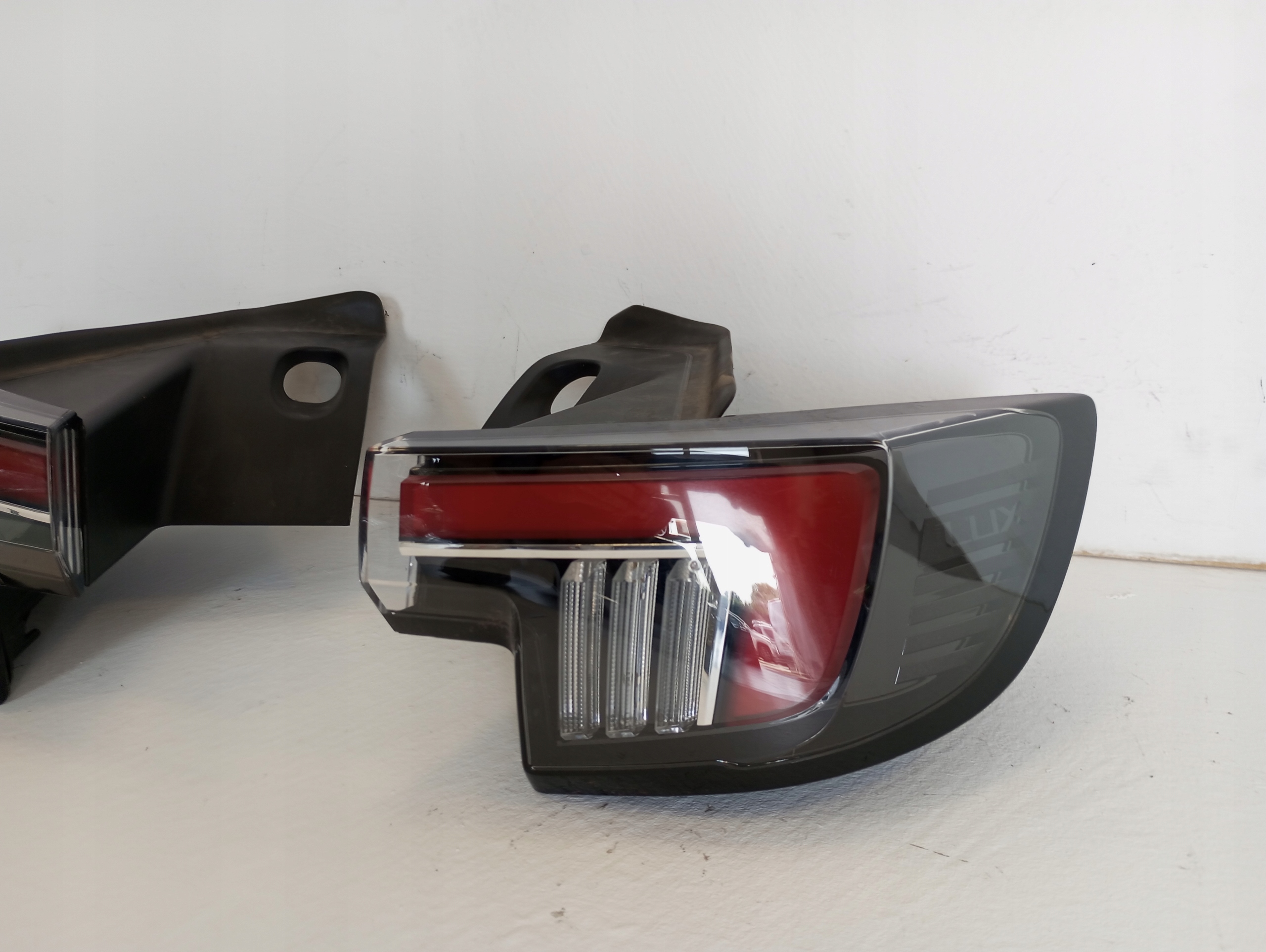 light lights rear part rear OPEL MOKKA B 9833721880