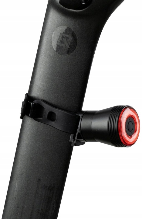 ROCKBROS MOCNA LAMPKA ROWEROWA TYLNA INTELIGENTNY SYSTEM STOP HAMOWANIE Rodzaj przednie