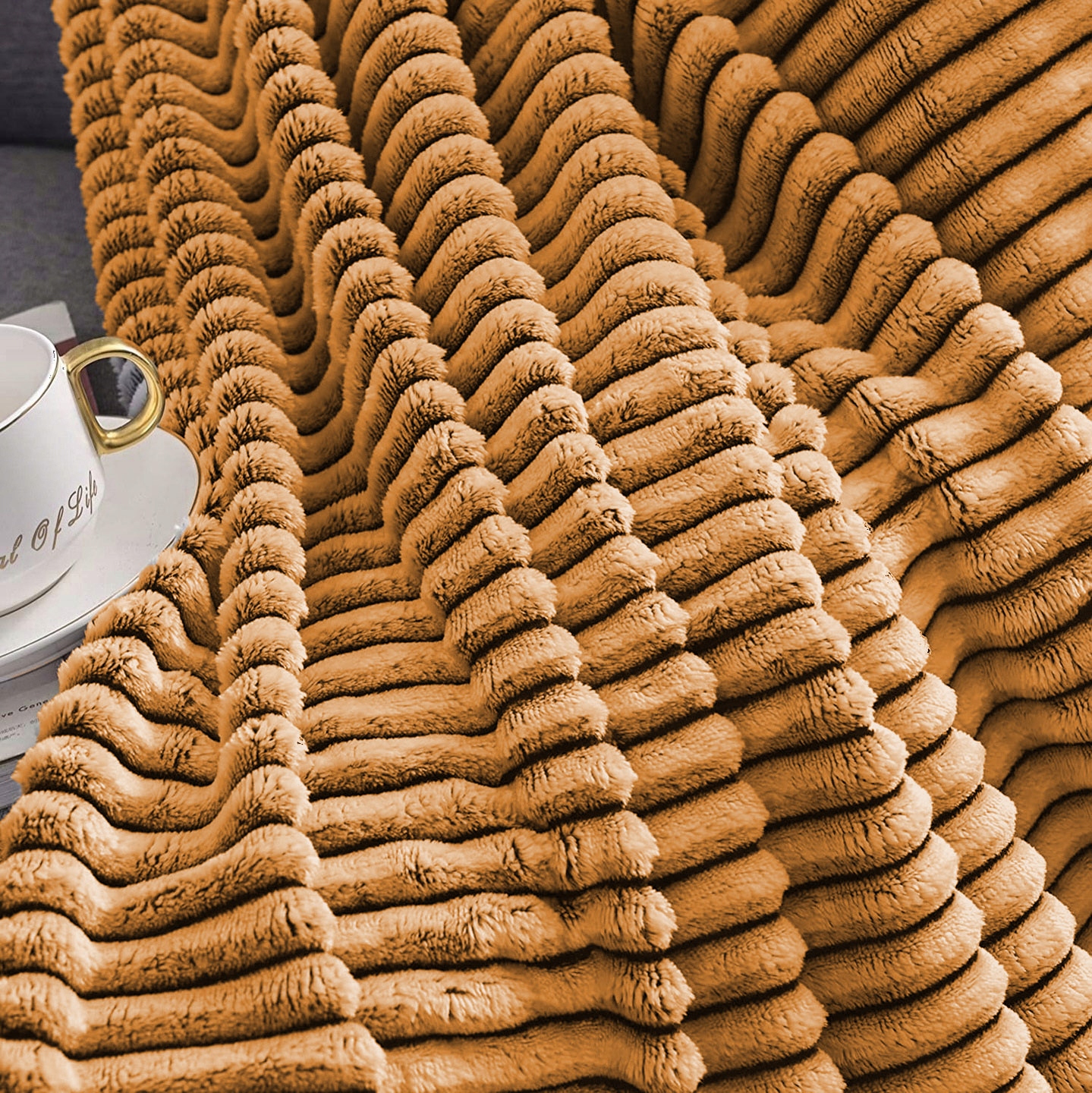 KOC TŁOCZONY NARZUTA NA ŁÓŻKO MIŁY 160x200 PREMIUM EAN (GTIN) 5905440040270