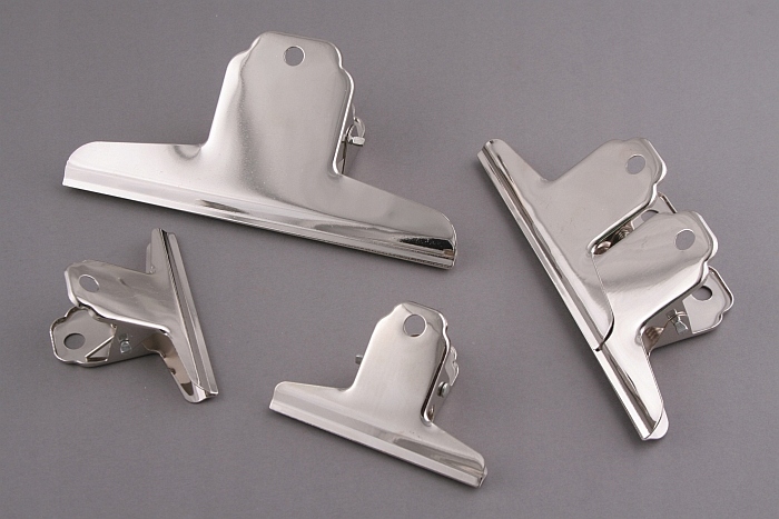 

Clip klips metalowy chromowany 75mm