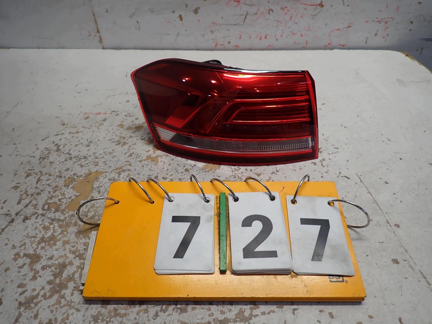 light rear part rear left VW PASSAT B8 2014- KOMBI 3G