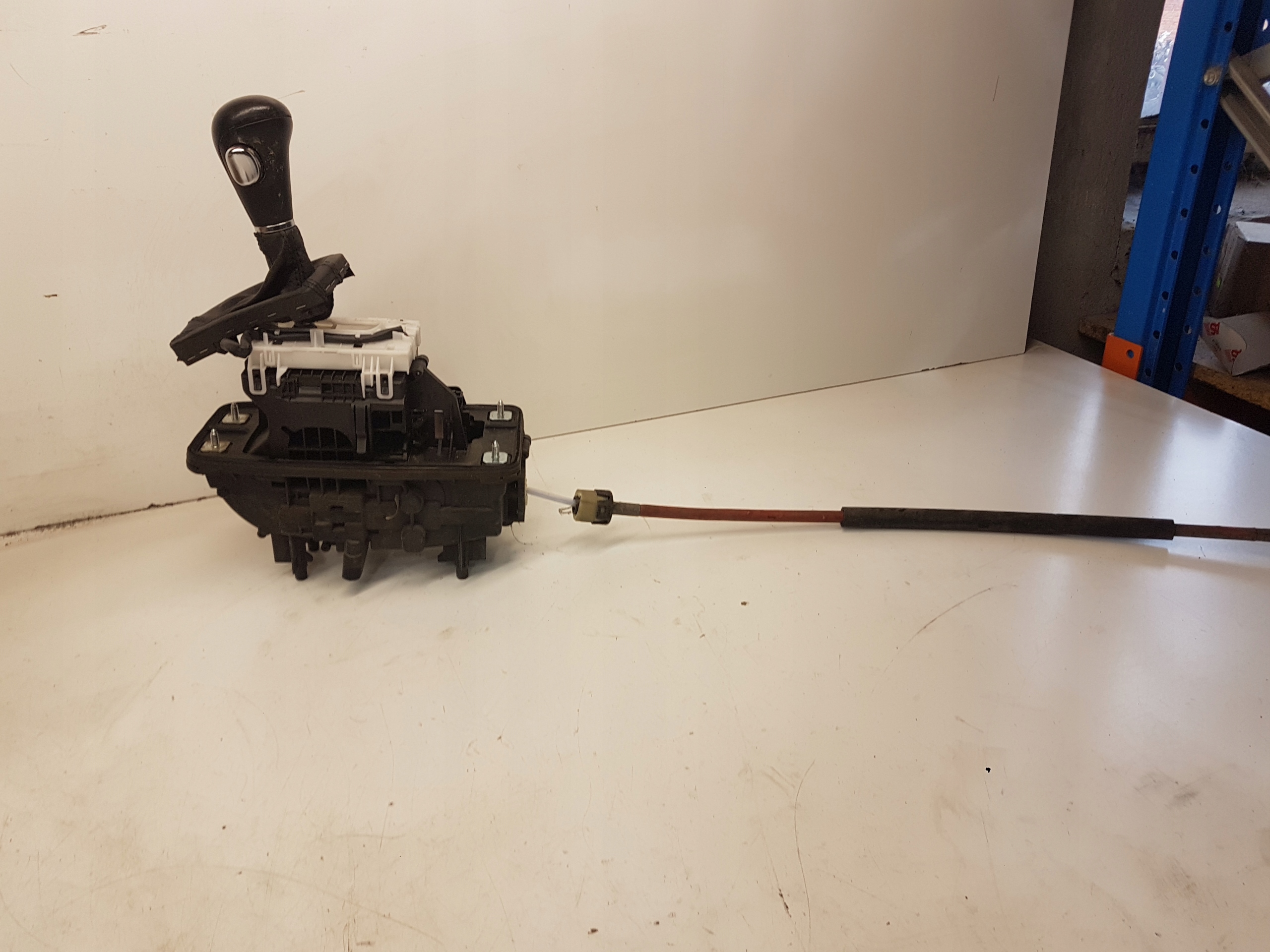 Селектор домкрата AUDI A6 C6 автомат 4F2713041R