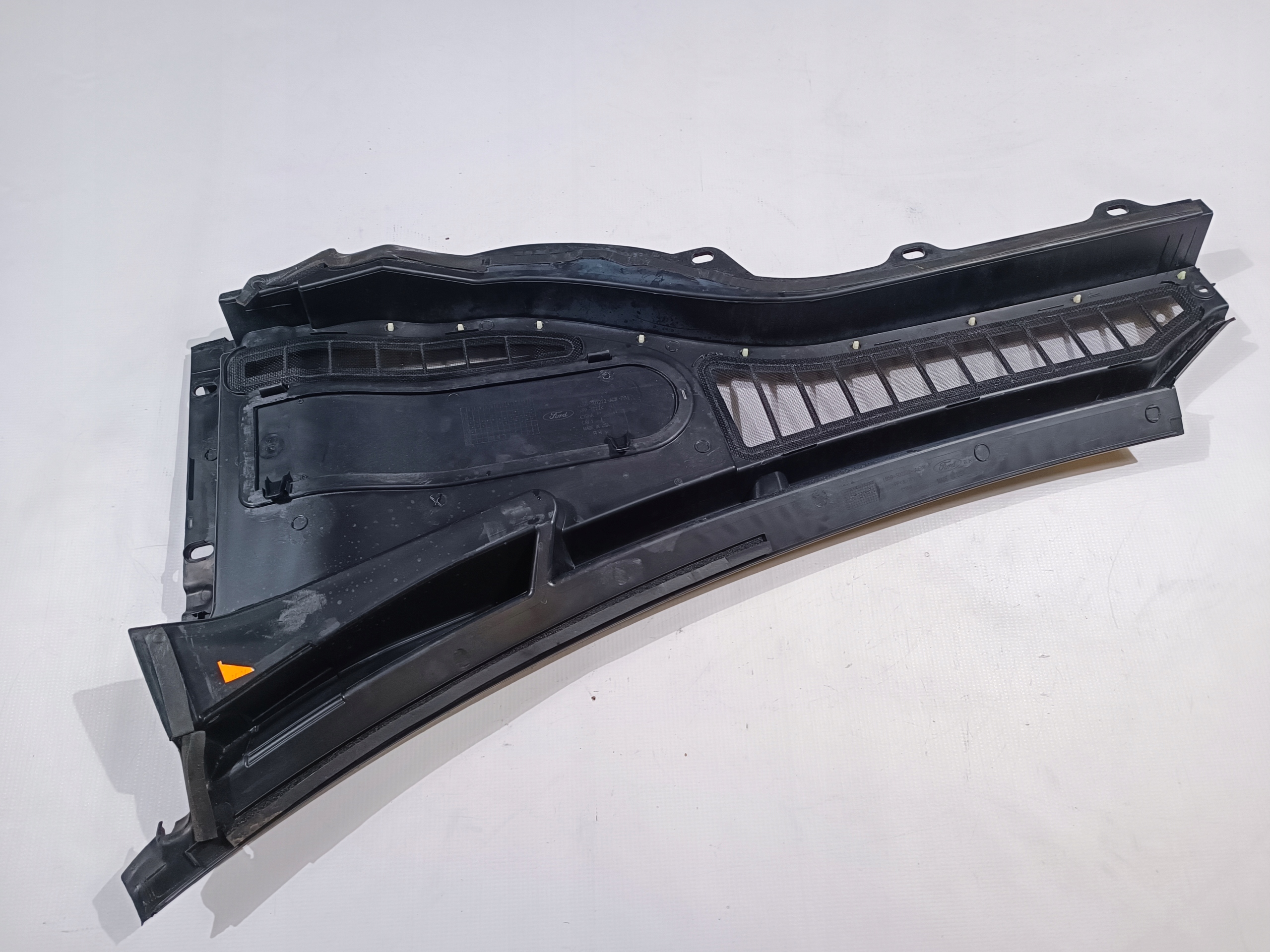 torpedo right Ford Explorer VI 2020
