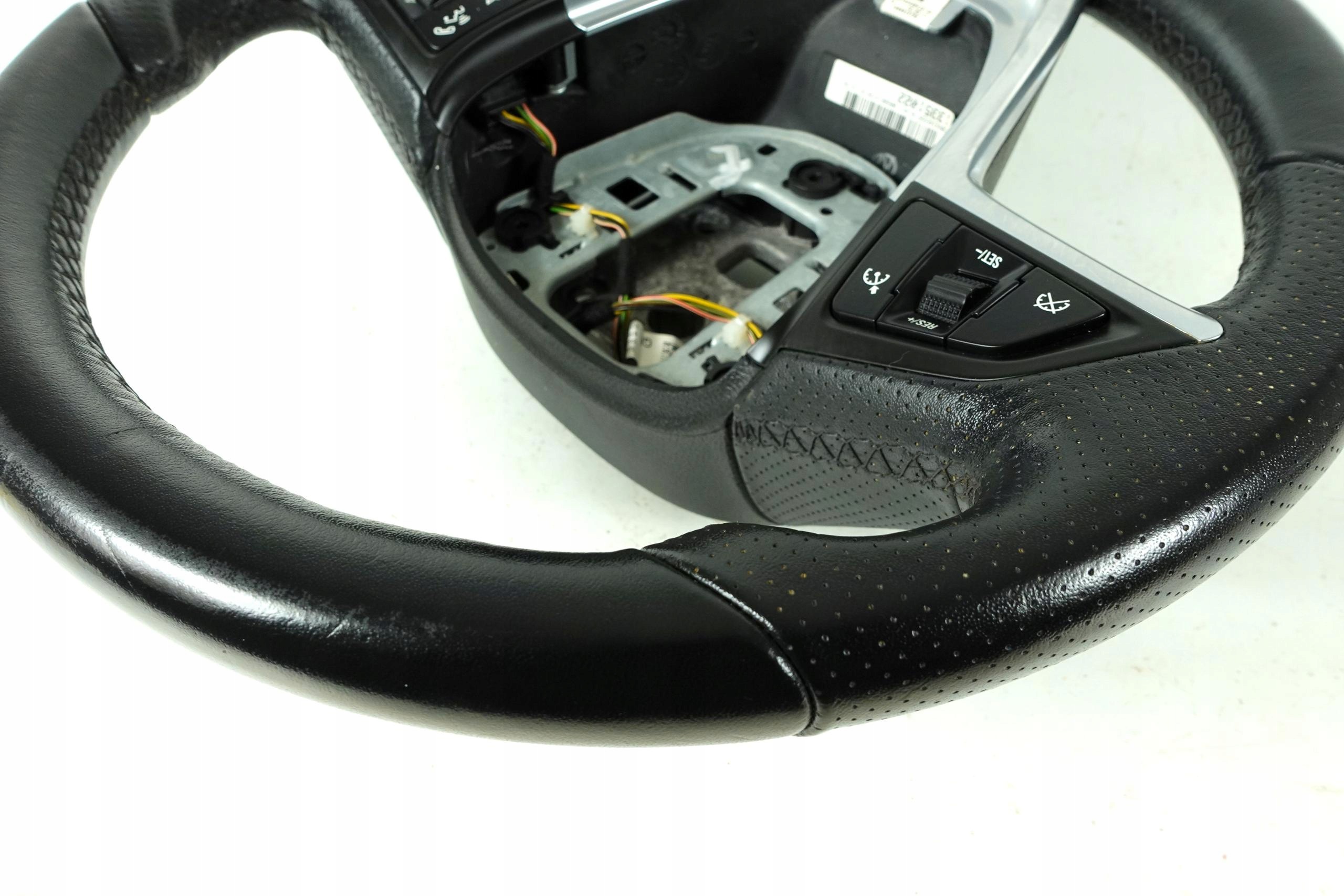 steering wheel, leather leather TEMPOMAT OPEL ASTRA J 4 IV 13351022