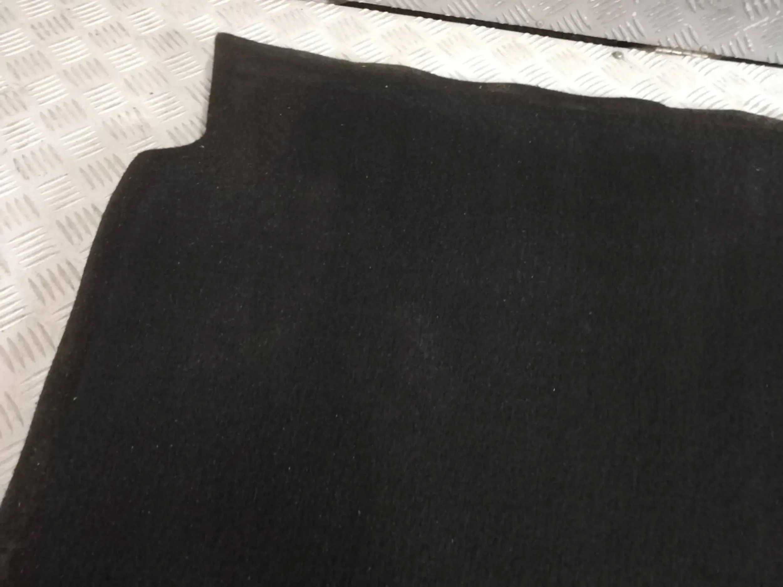 peugeot 207 РЕСТАЙЛИНГ багажника