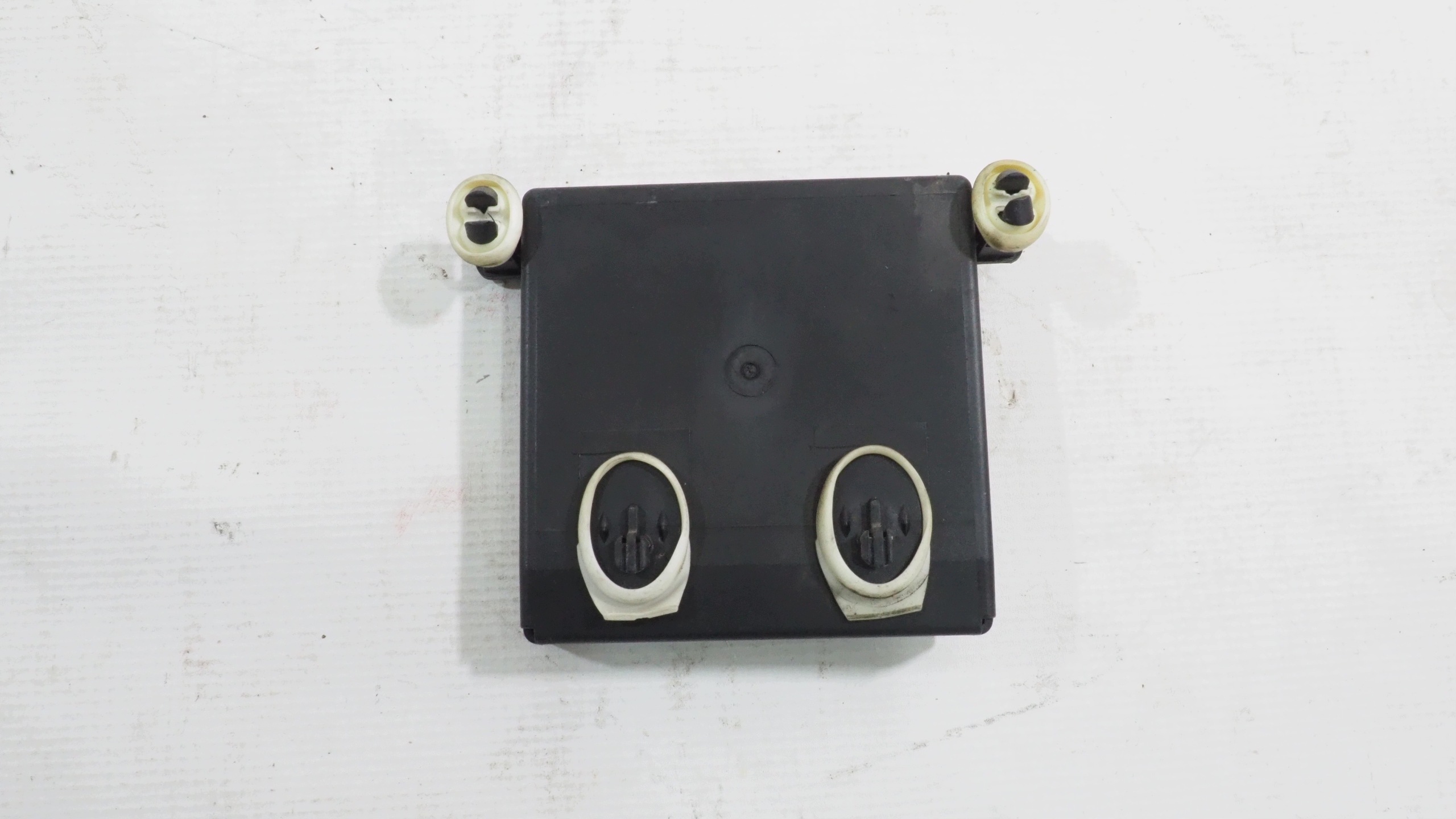 Mercedes CLS W219 module control unit door right rear part 2198200326