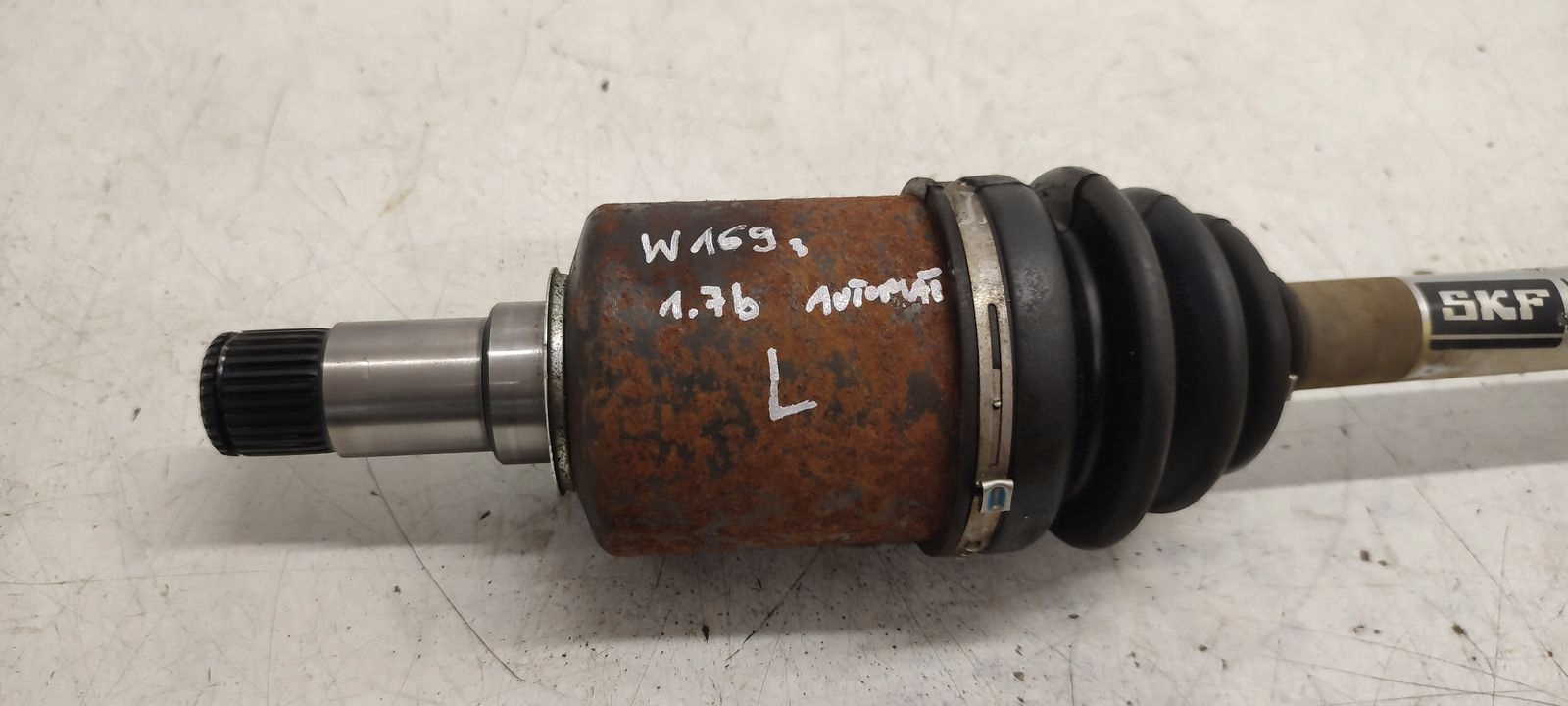 semi-axis left short. automat Mercedes W169 1,7