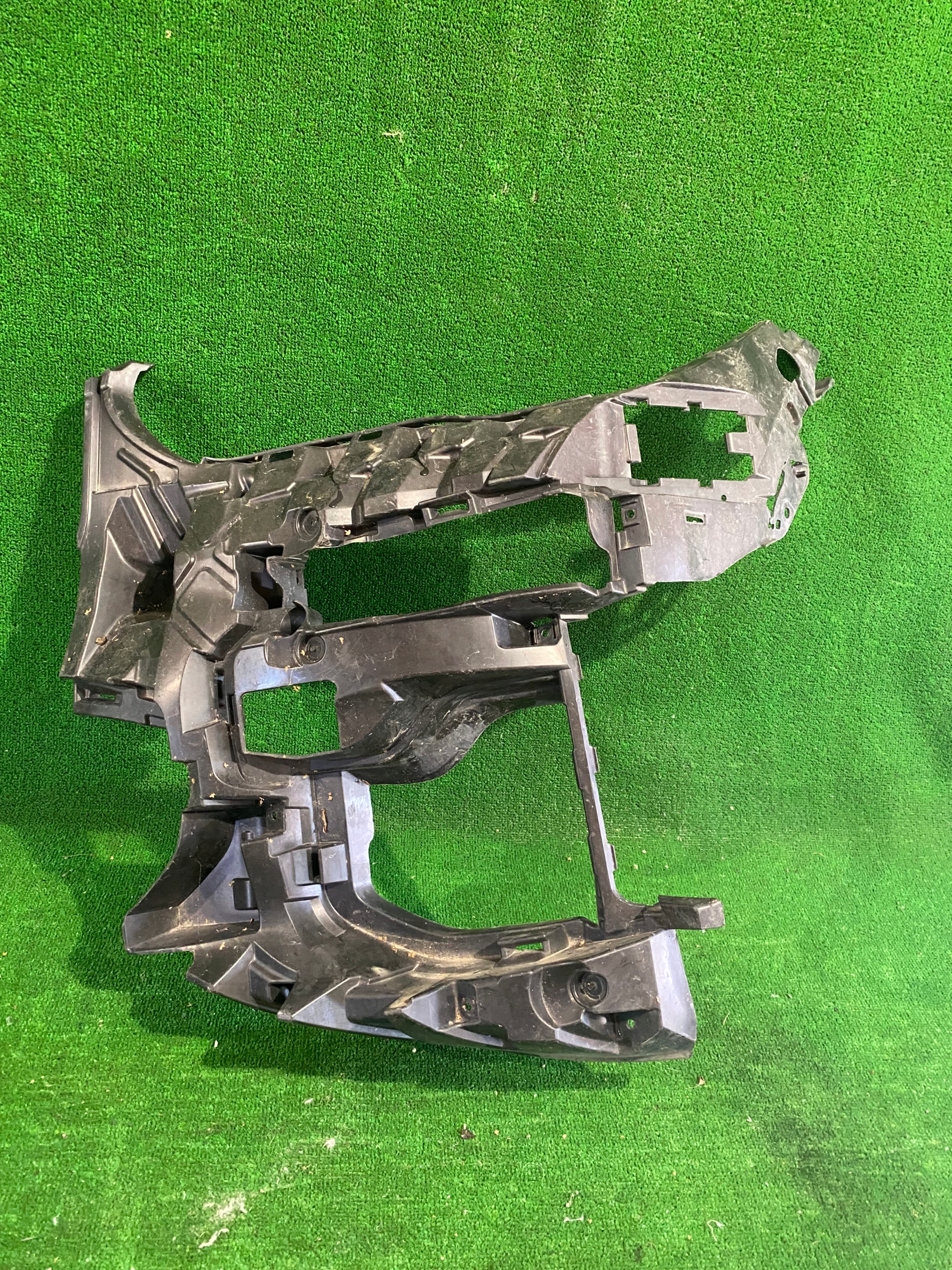 support left front of a bumper BMW X5 G05 m-packet