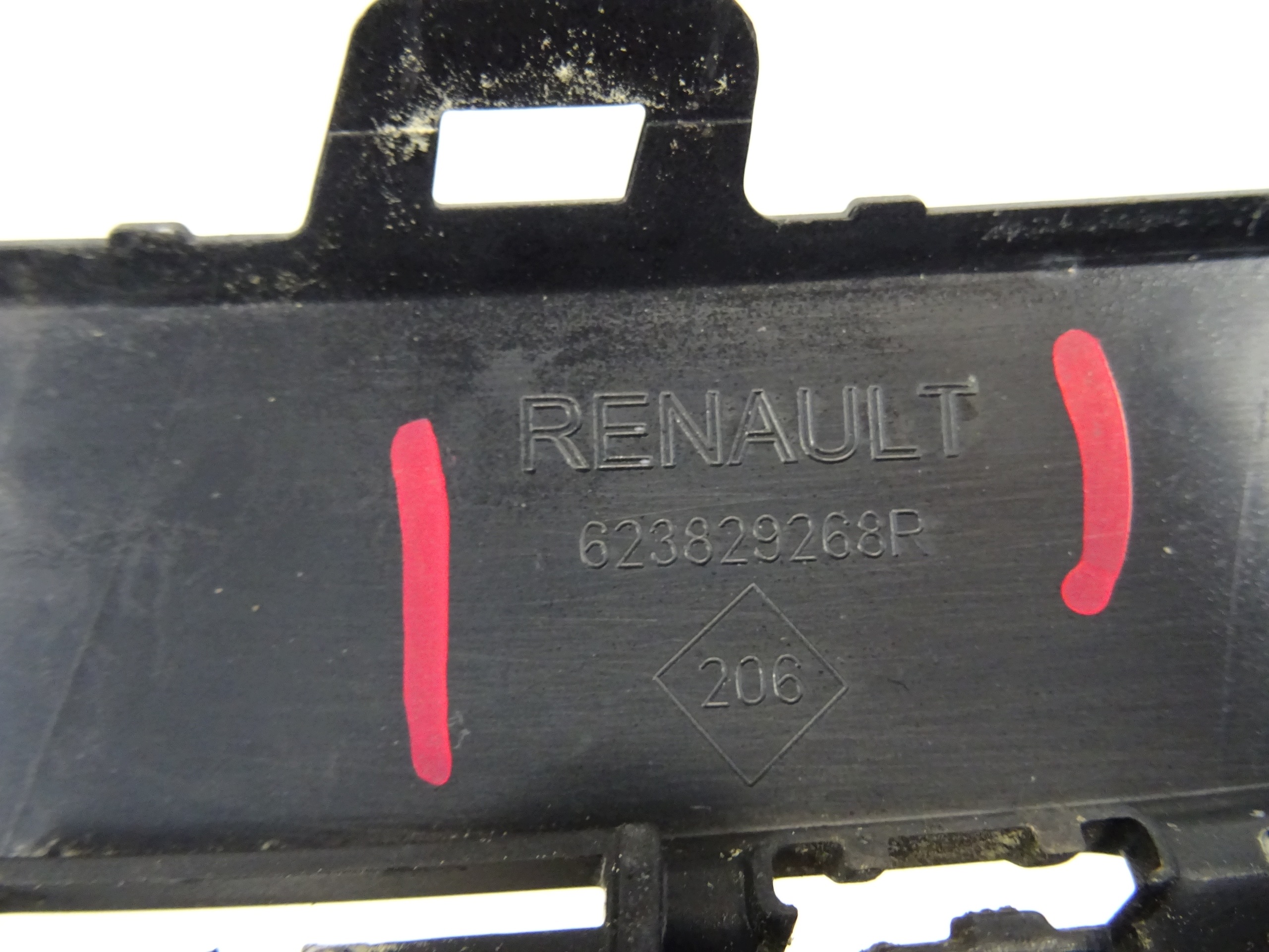 grill grille front RENAULT KADJAR LIFT 623829268R