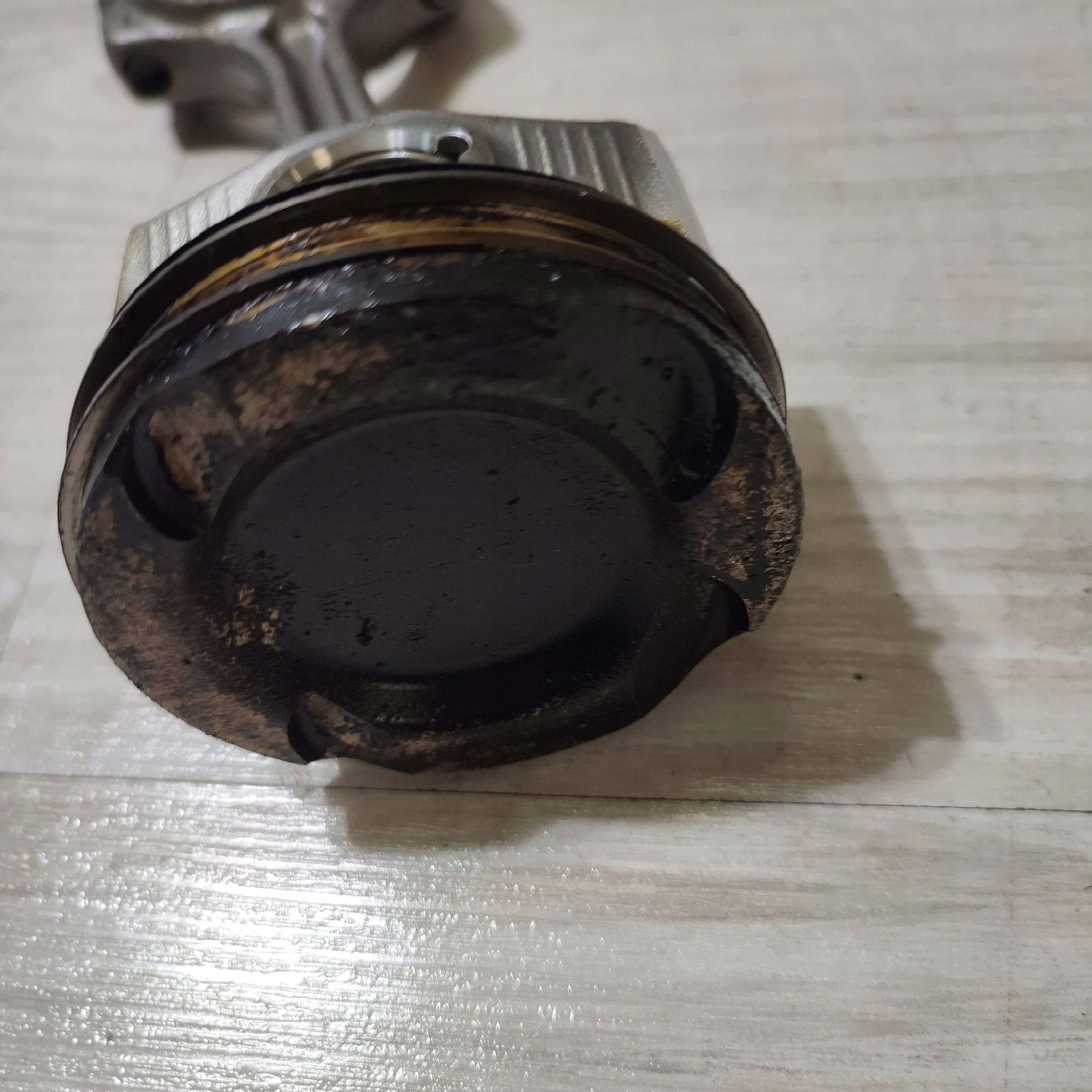 piston with connecting rod Dacia Jogger