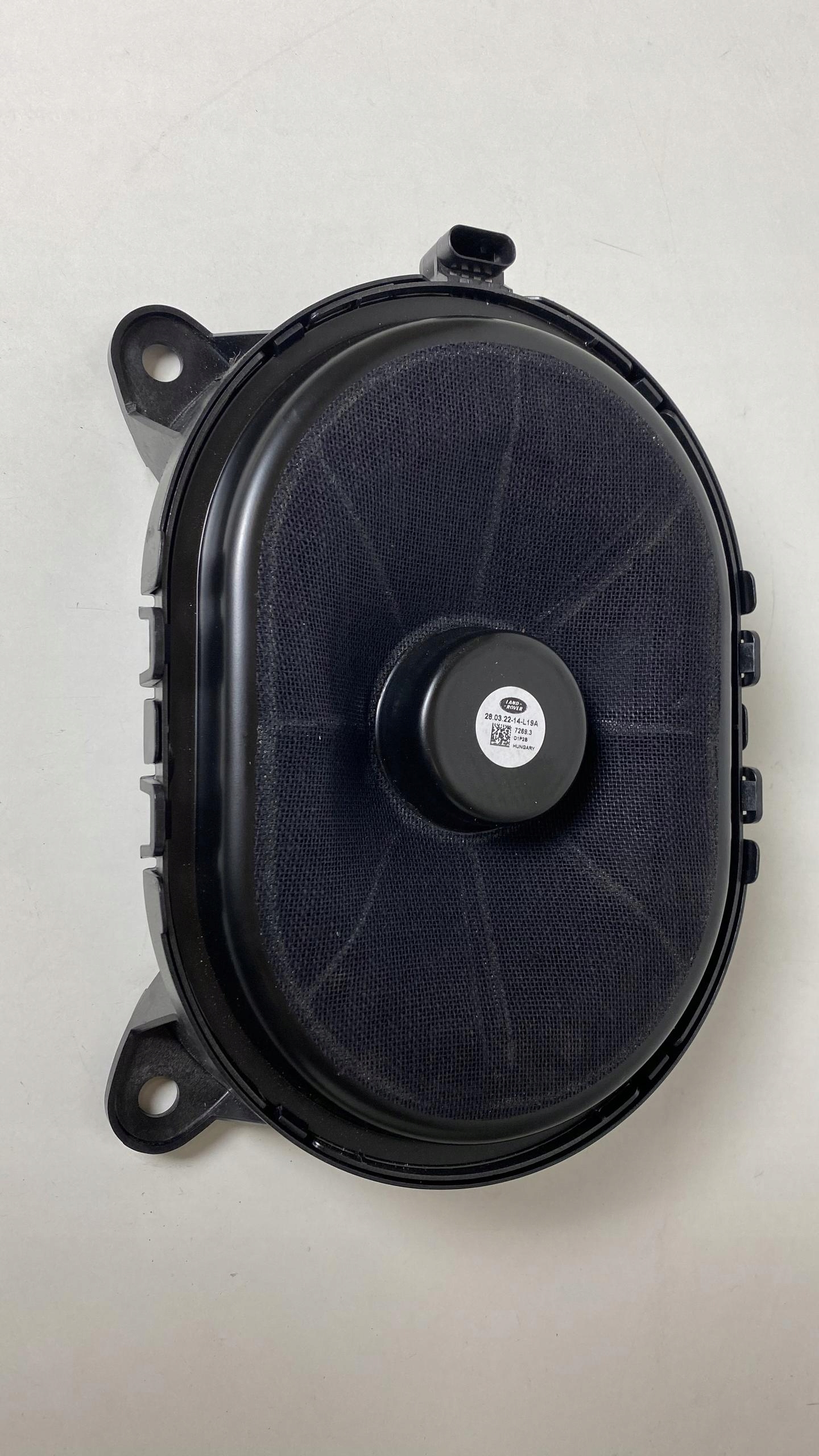Сабвуфер Land ROVER L550 K8D2-18808-AC