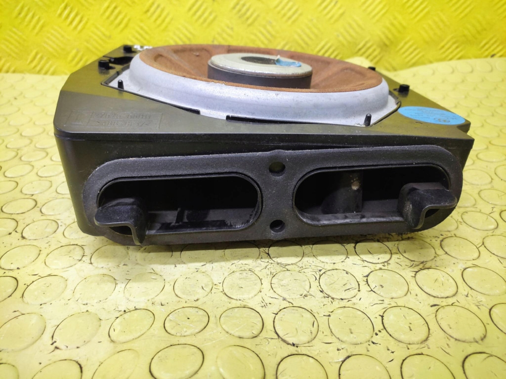 BMW X3 E87 speaker left front 6990103