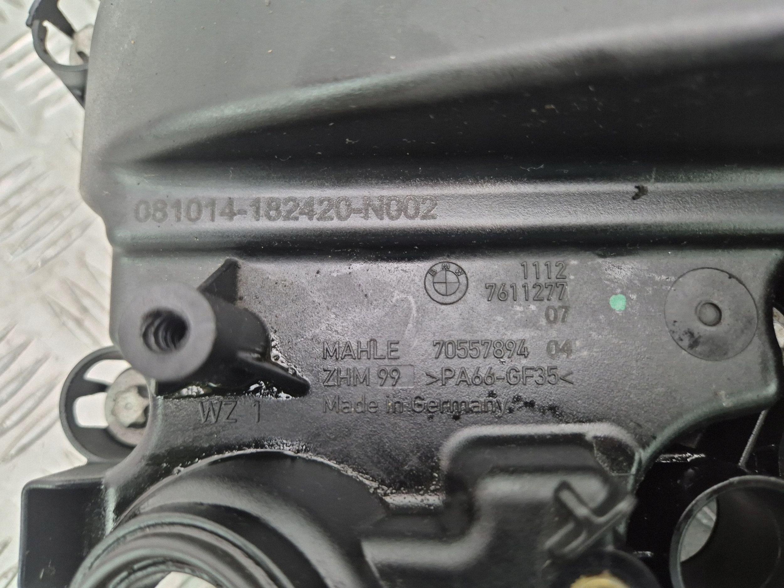 Abdeckung der Ventile BMW 2 F45 216i 7611277 B38A15A