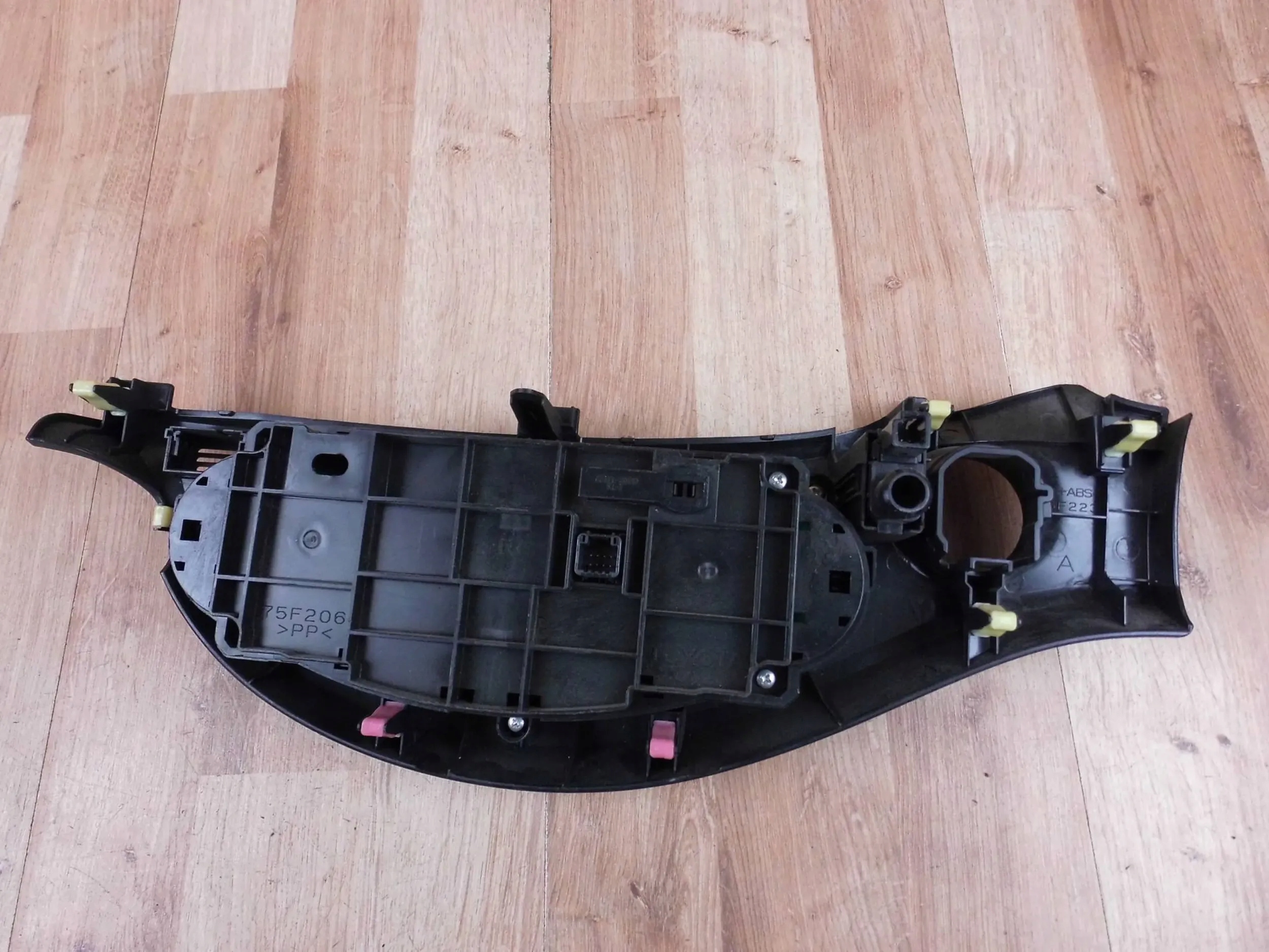 TOYOTA YARIS III PANEL BEDIENTEIL KLIMAANLAGE 55900-0D340