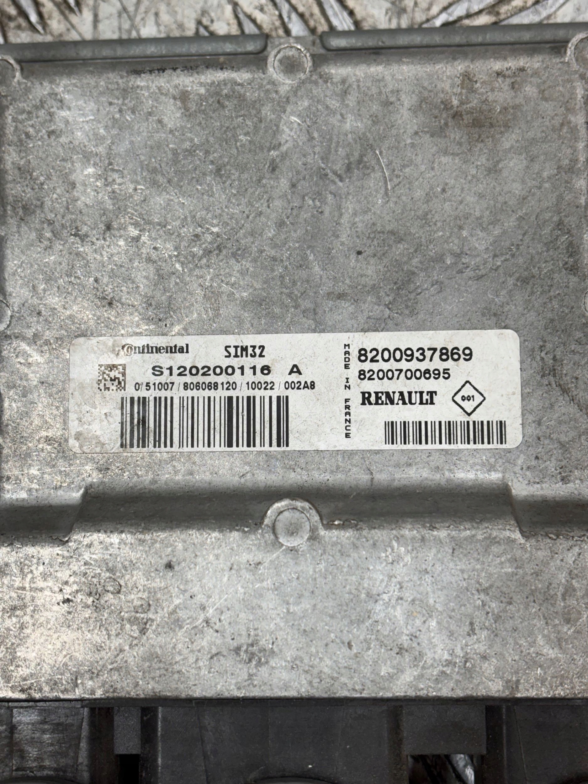 Centralina Motore computer 1.2 RENAULT CLIO III 8200937869