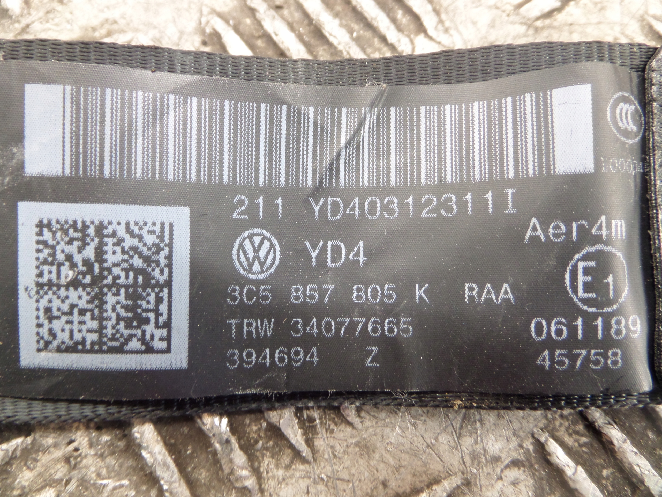 Gurten Volkswagen OE 3C5857805K