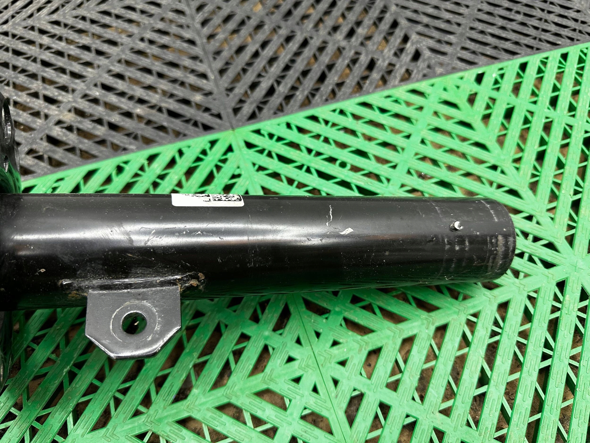 shock absorber front BMW 2 Active Tourer U06 6896345