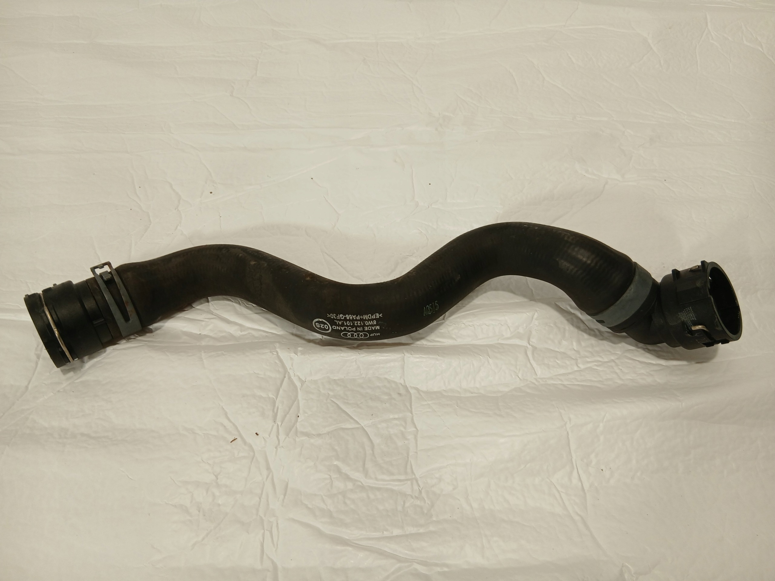 AUDI A4 B9 LIFT cijev crijevo vode 8W0122101AL