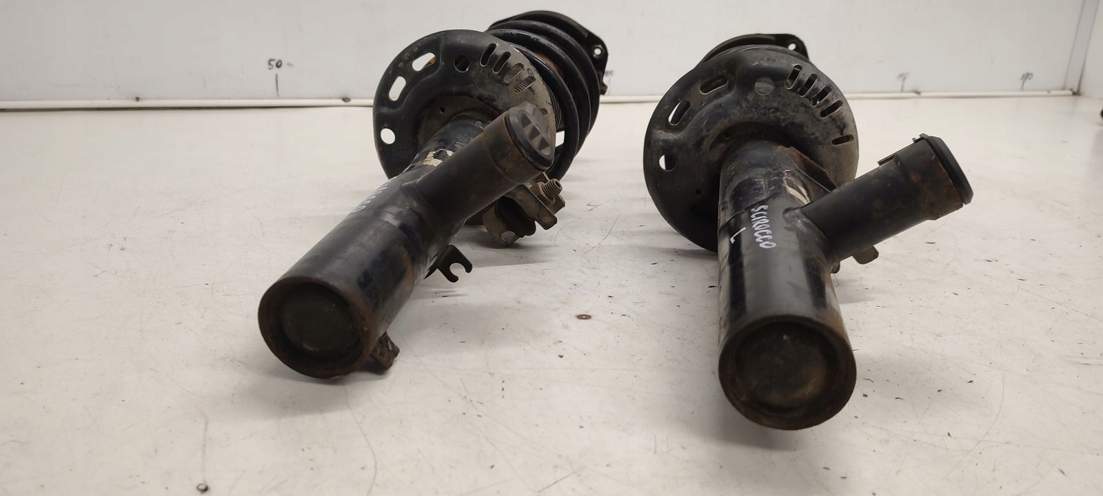 shock absorber spring front utwardzone VW Scirocco 2,0 TFSI