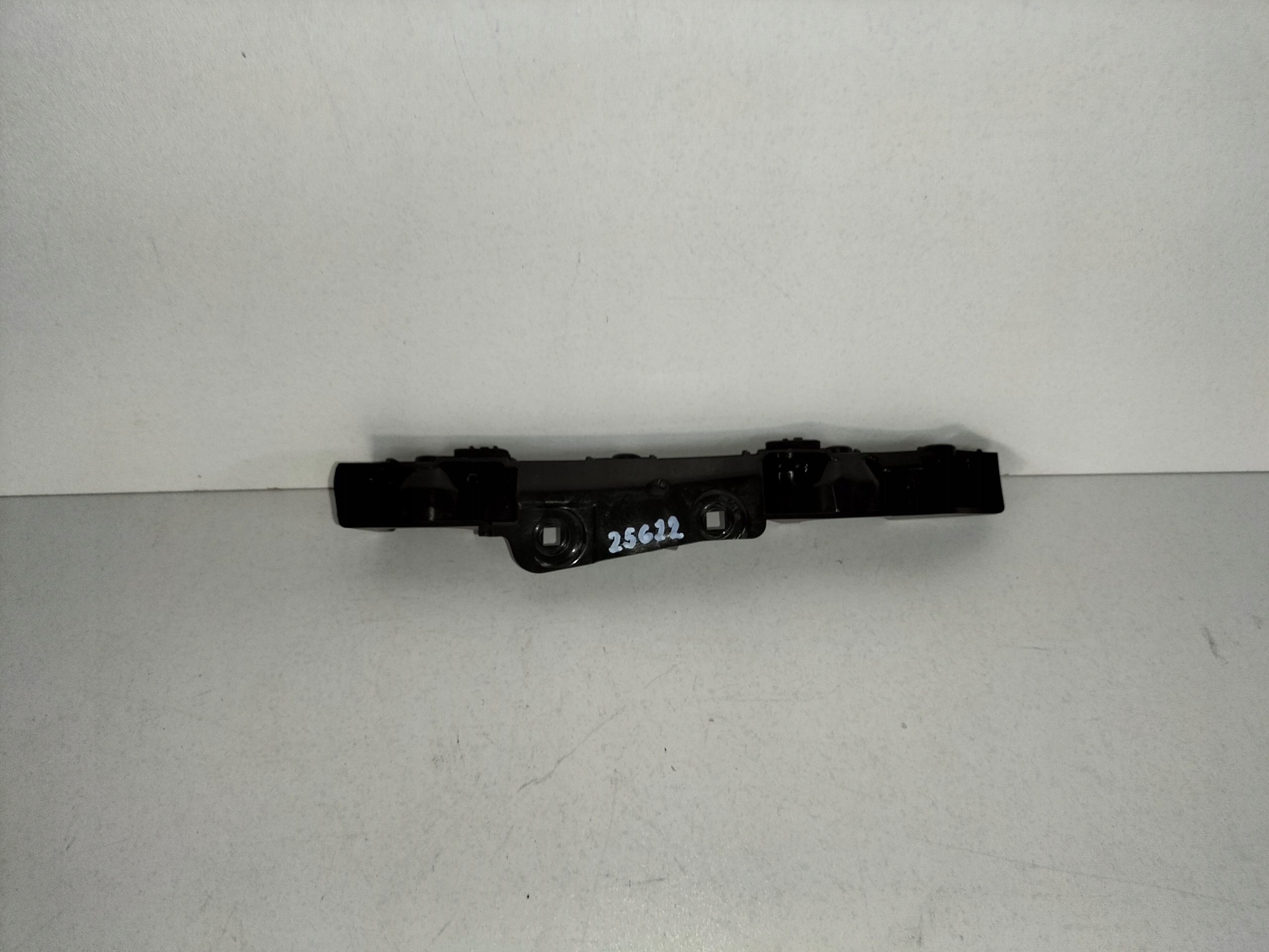 support holder rear part left DACIA SANDERO III 20