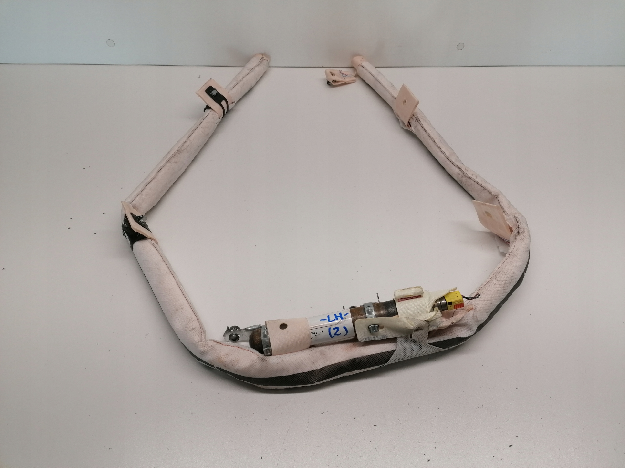 vw 2GM пиропатрон левый подушки безопасности оригинал 2018-