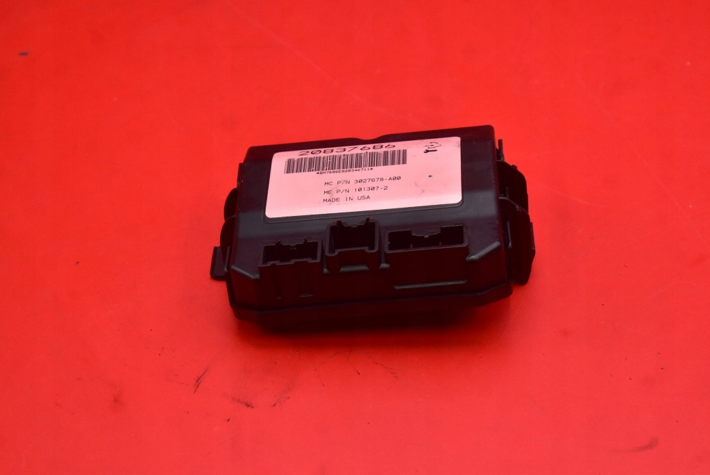 control unit module bonnet boot 20837686 OPEL INSIGNIA A KOMBI 08-14