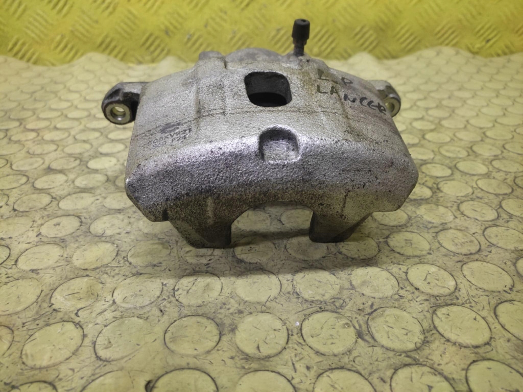 MITSUBISHI LANCER caliper brake left front