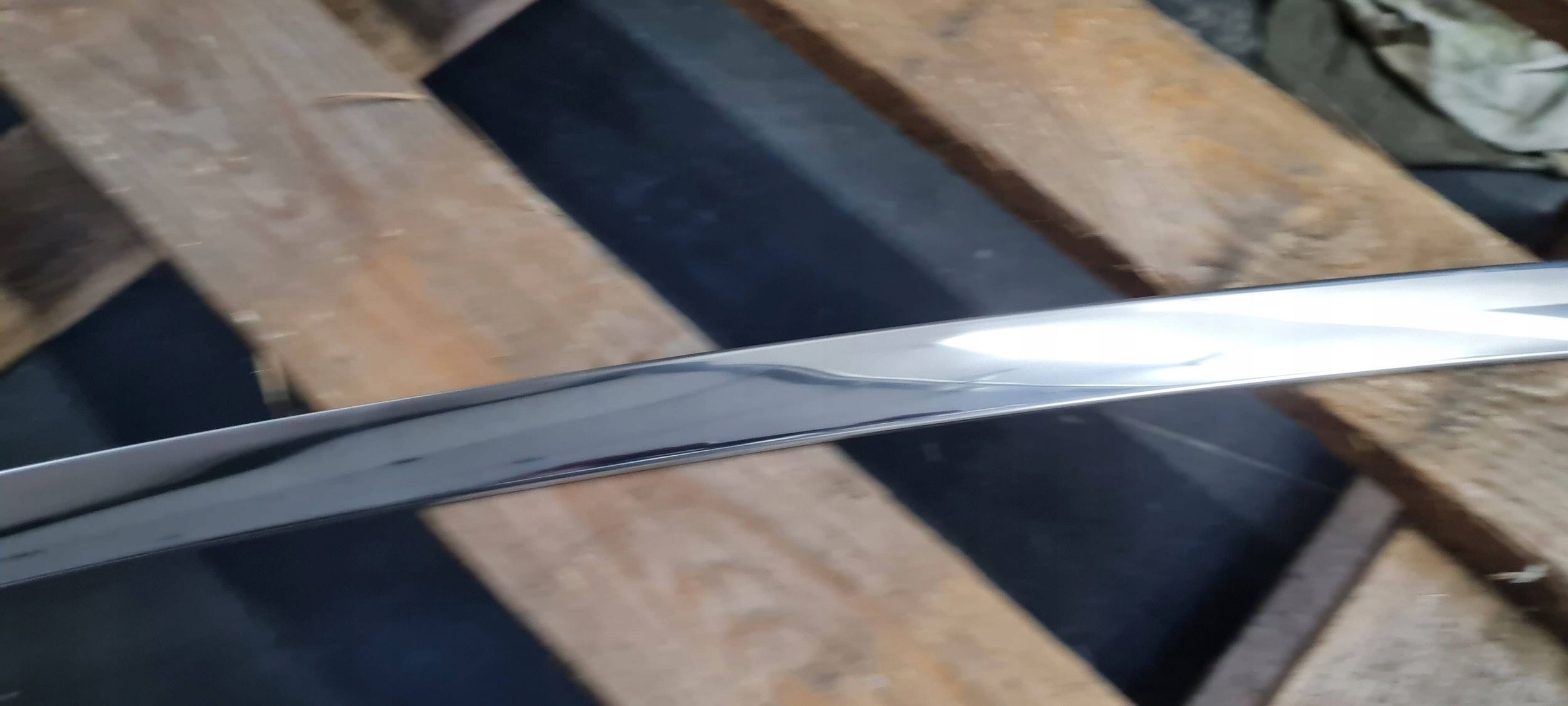 Chrysler Pacifica 2022 moulding door upper windows right front CHROM