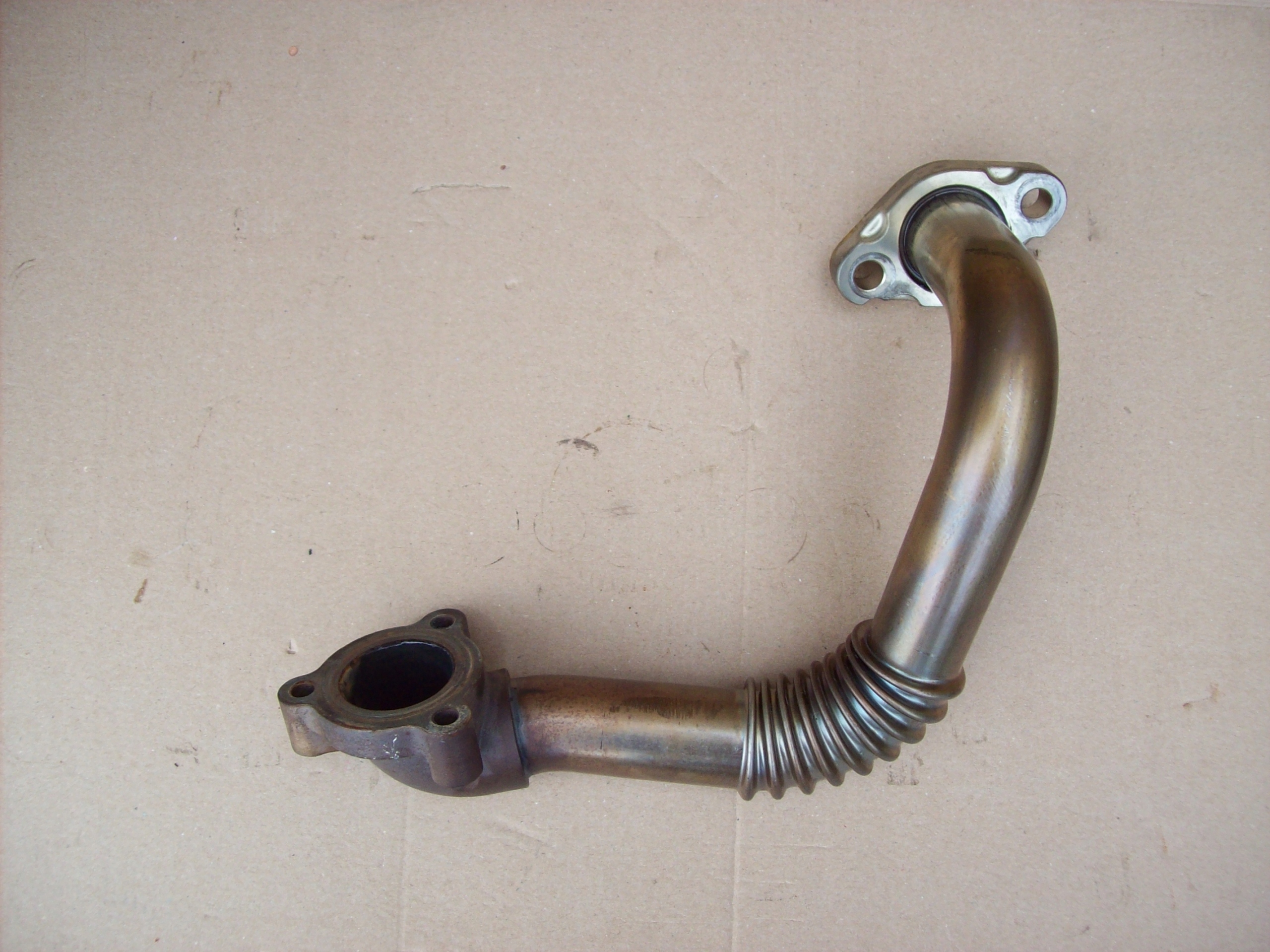 JEEP GRAND CHEROKEE 3.0 CRD WK2 ТРУБА EGR VM63D