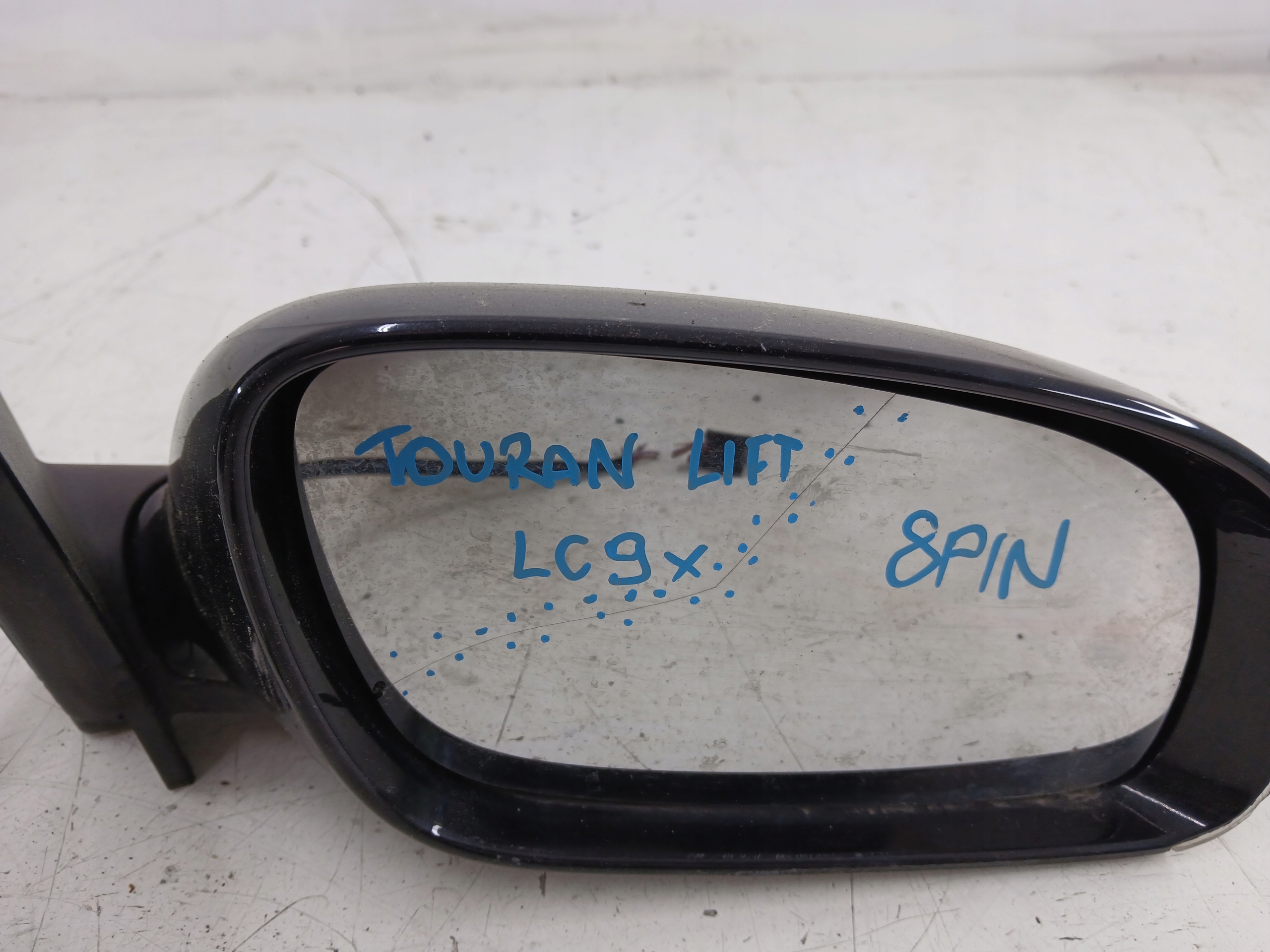 VW TOURAN and LIFT mirror right 8 PIN LC9X