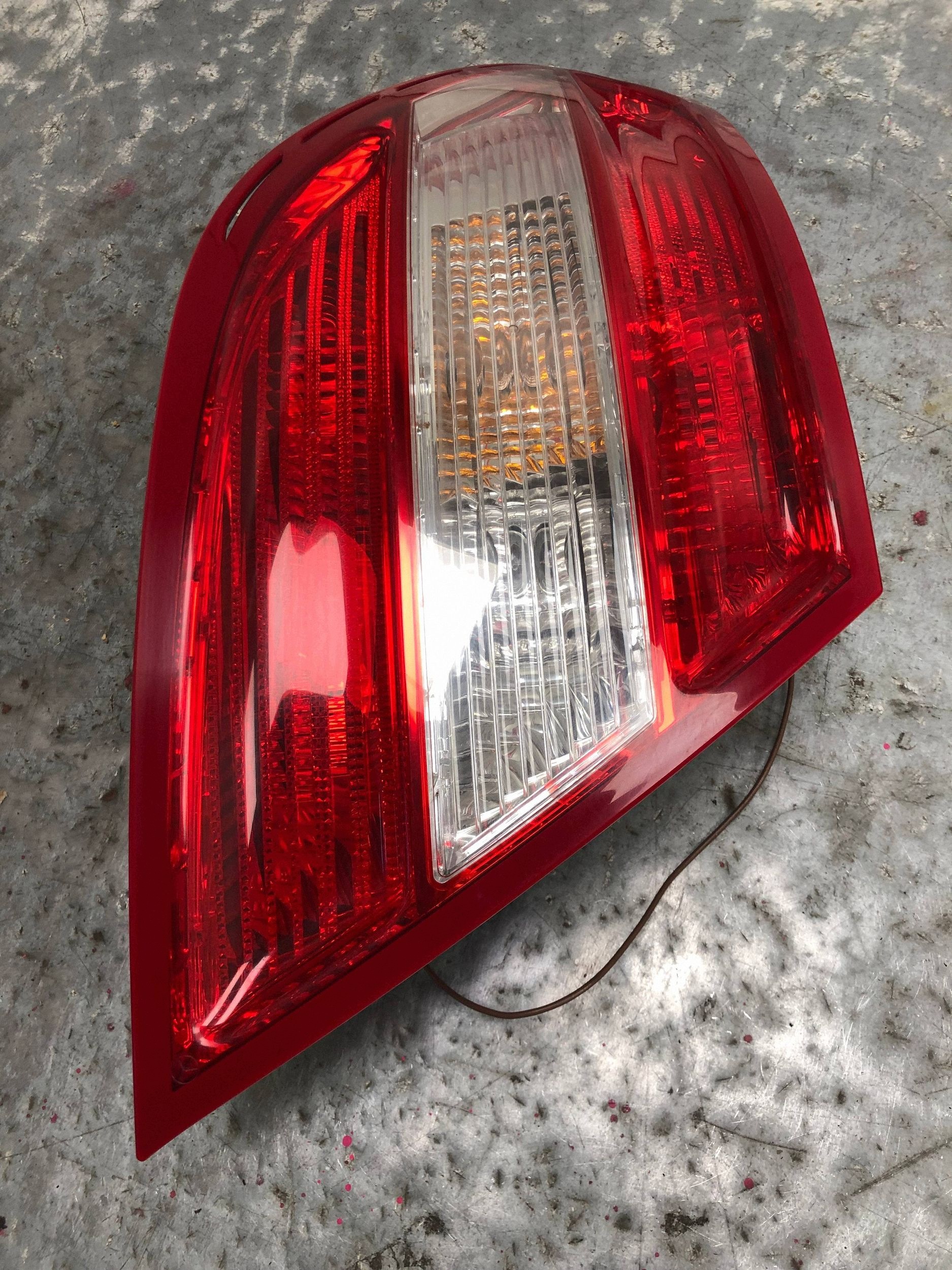 light left rear part MERCEDES W204 sedan 2048200164