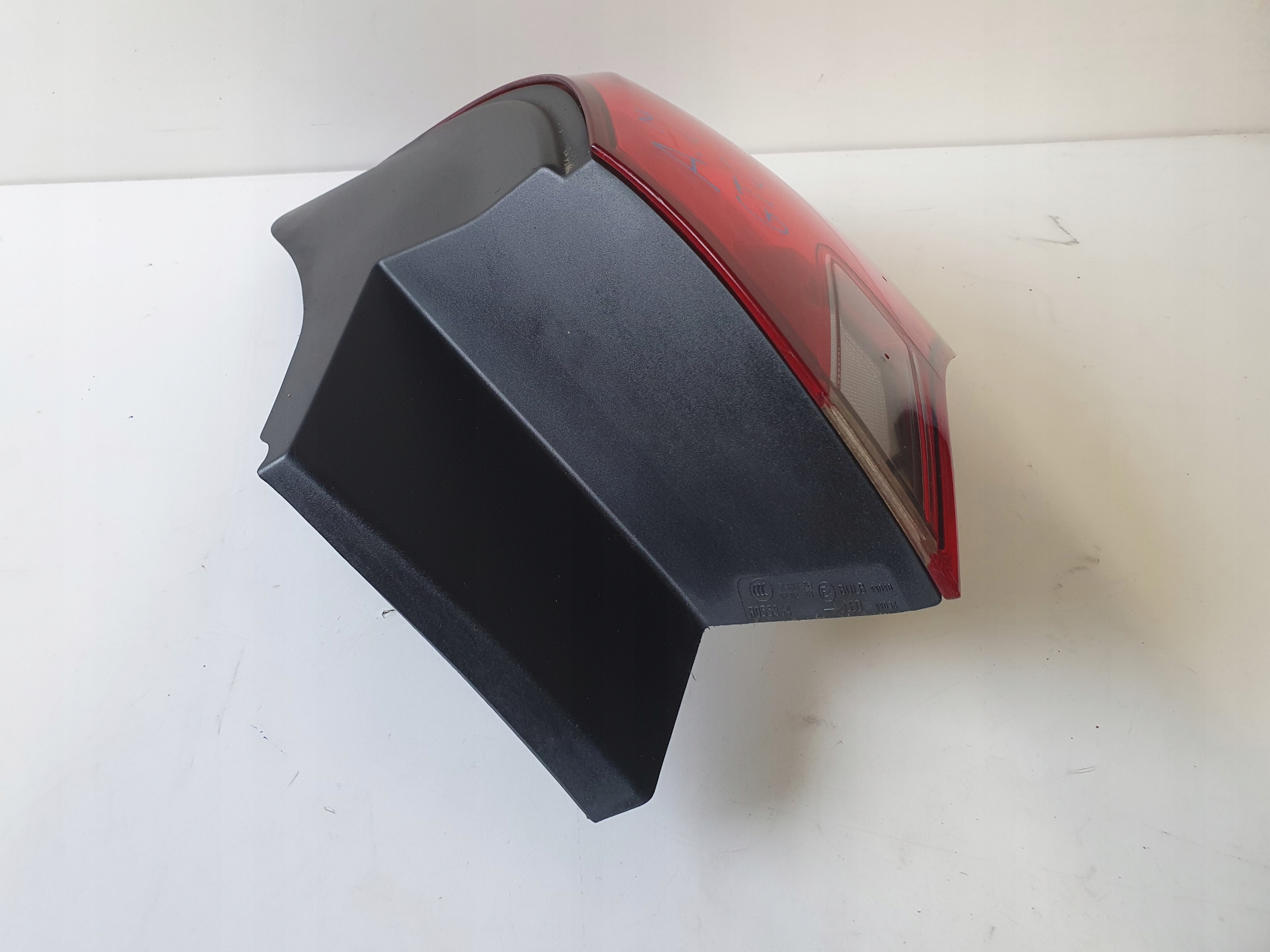 OPEL ASTRA J GTC 3D light right rear part right rear