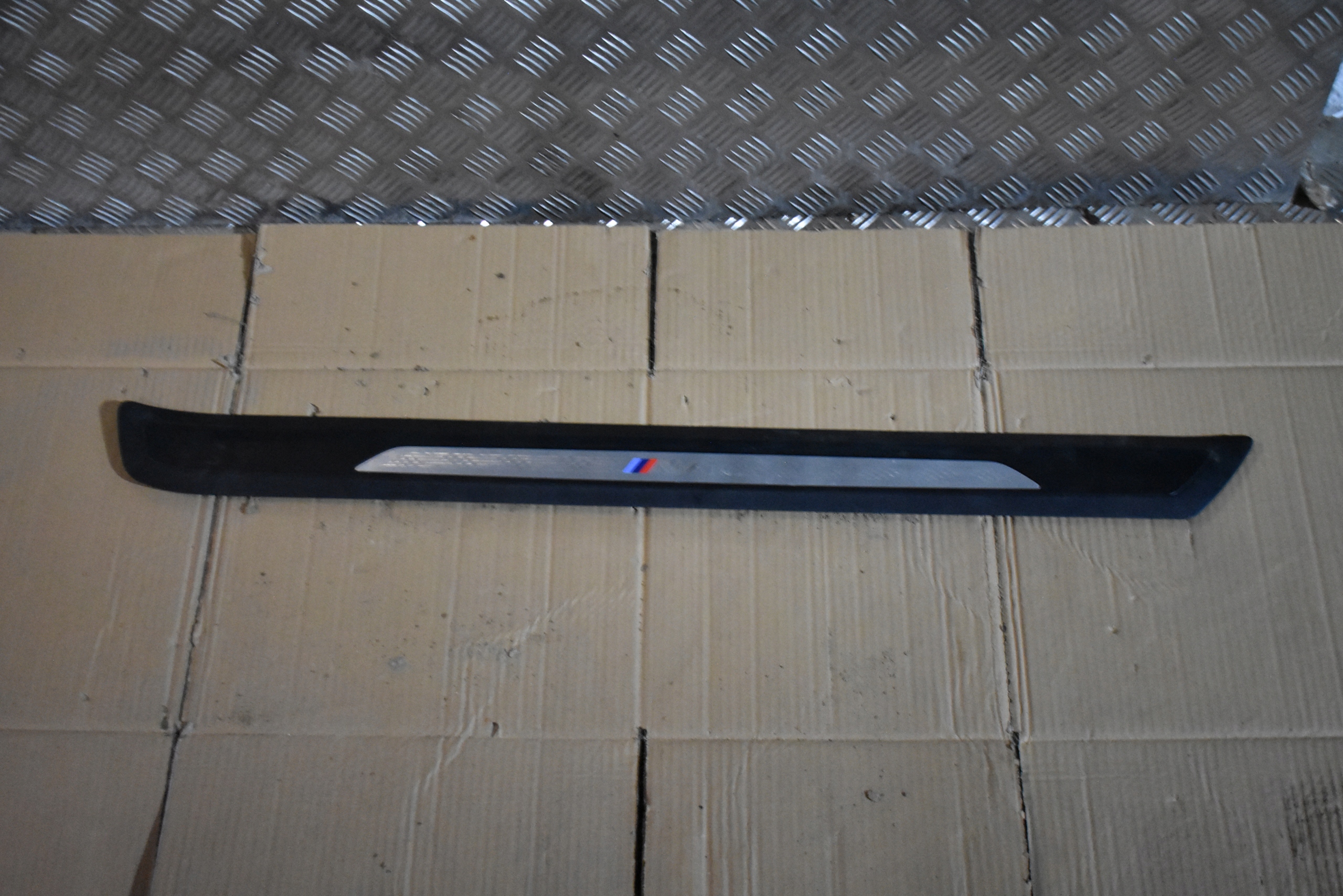 IDEALNA cap moulding threshold left BMW CS F82 M4 1