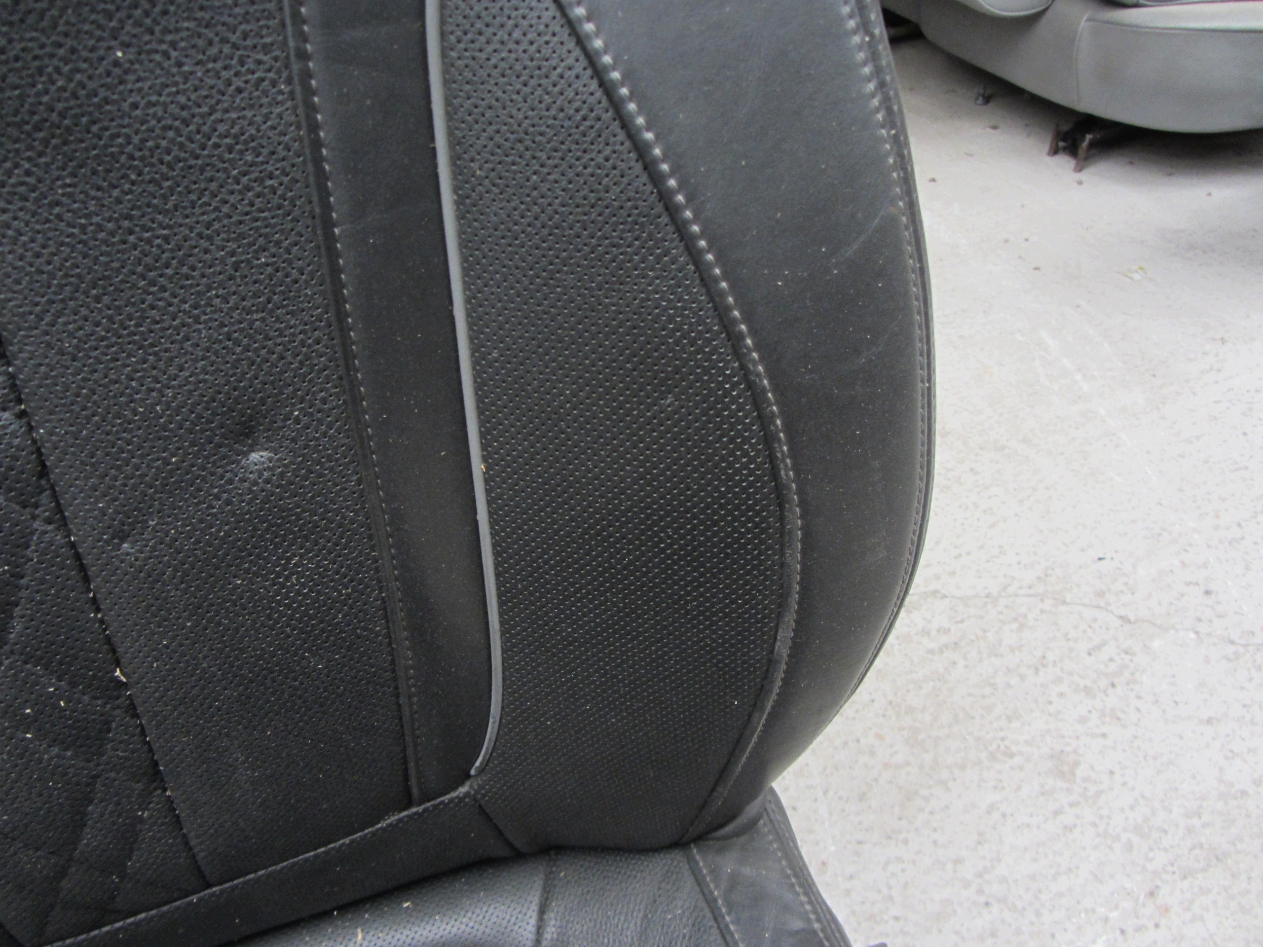 BMW 7 G11 seat driver´s left front front leather black ELEKTRYKA