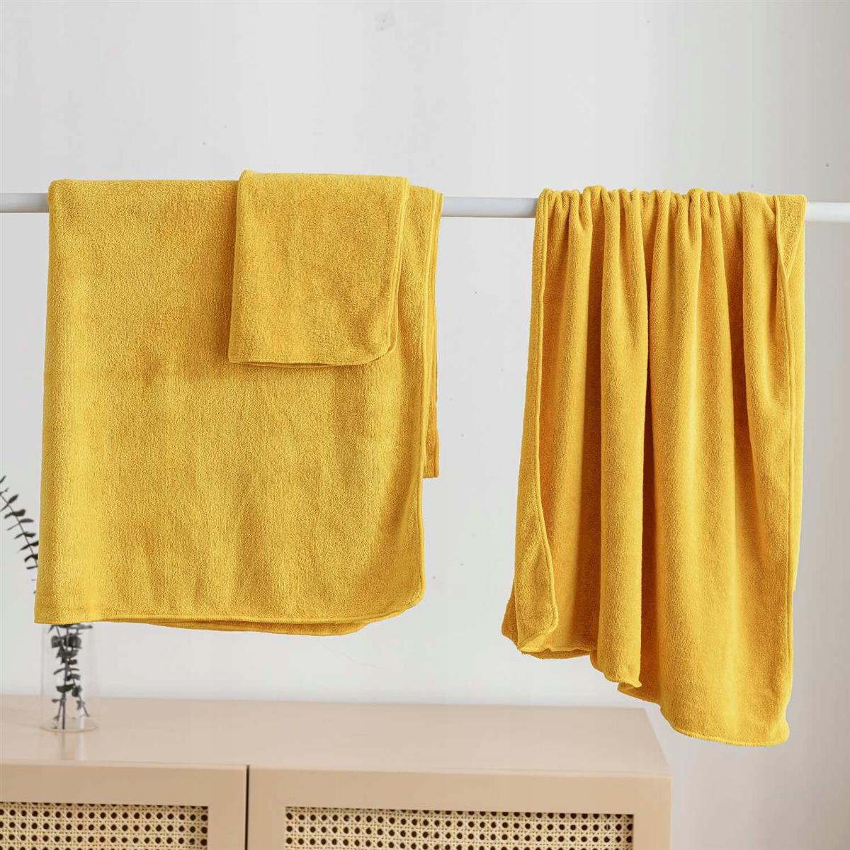 Ręcznik 30x30 Mikrofibra Szybkoschnący Sportowy Active 380 Kod producenta RĘCZNIK ACTIV 30x30 MUSZTARDA