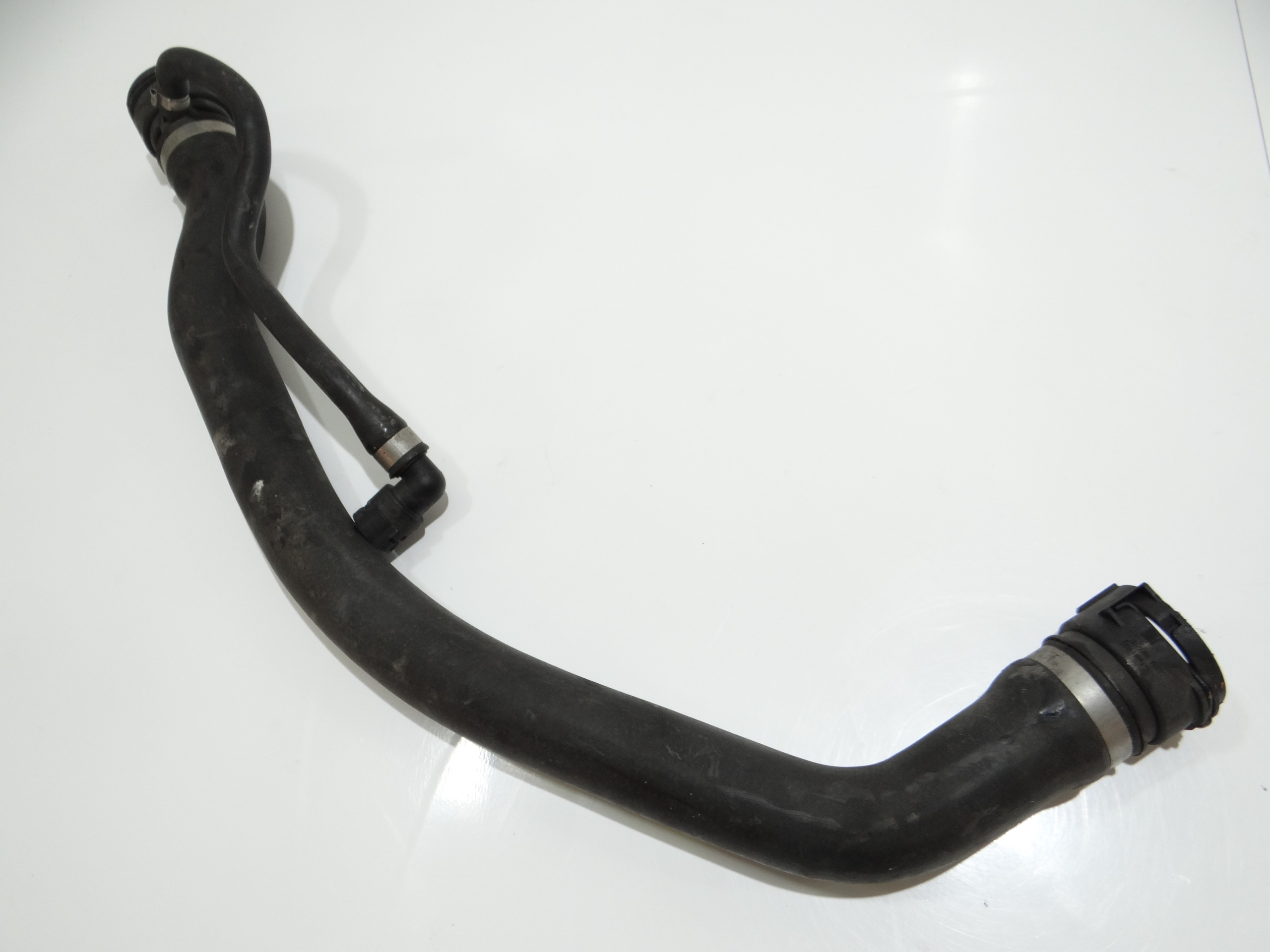 prijenos crijevo vode BMW E60 E61 306D3 OE 7787449 (4642161)