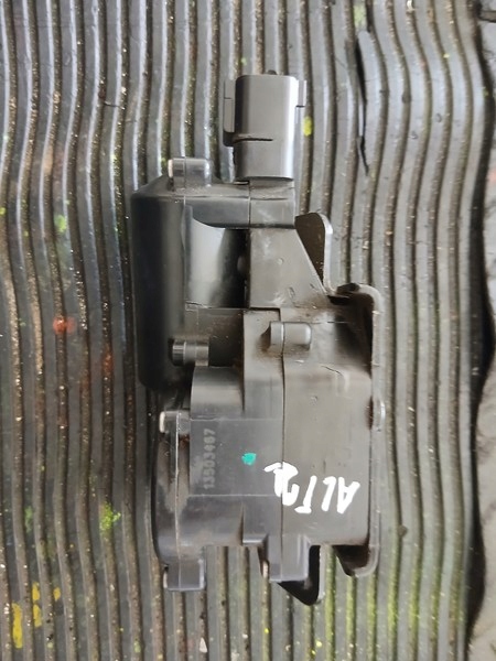 lock bonnet boot OPEL INSIGNIA A ESTATE (G09) 13503467 2.0L diesel