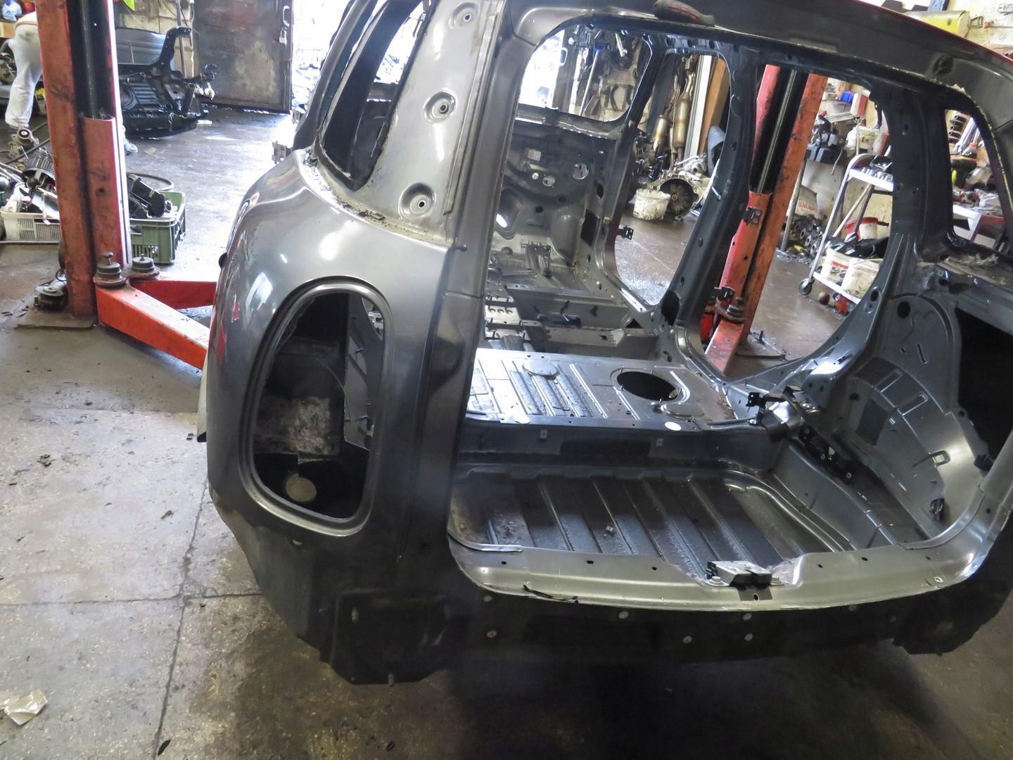 PAS TYLNY TYŁ DUPA WANNA C2F MINI COUNTRYMAN R60 LIFT