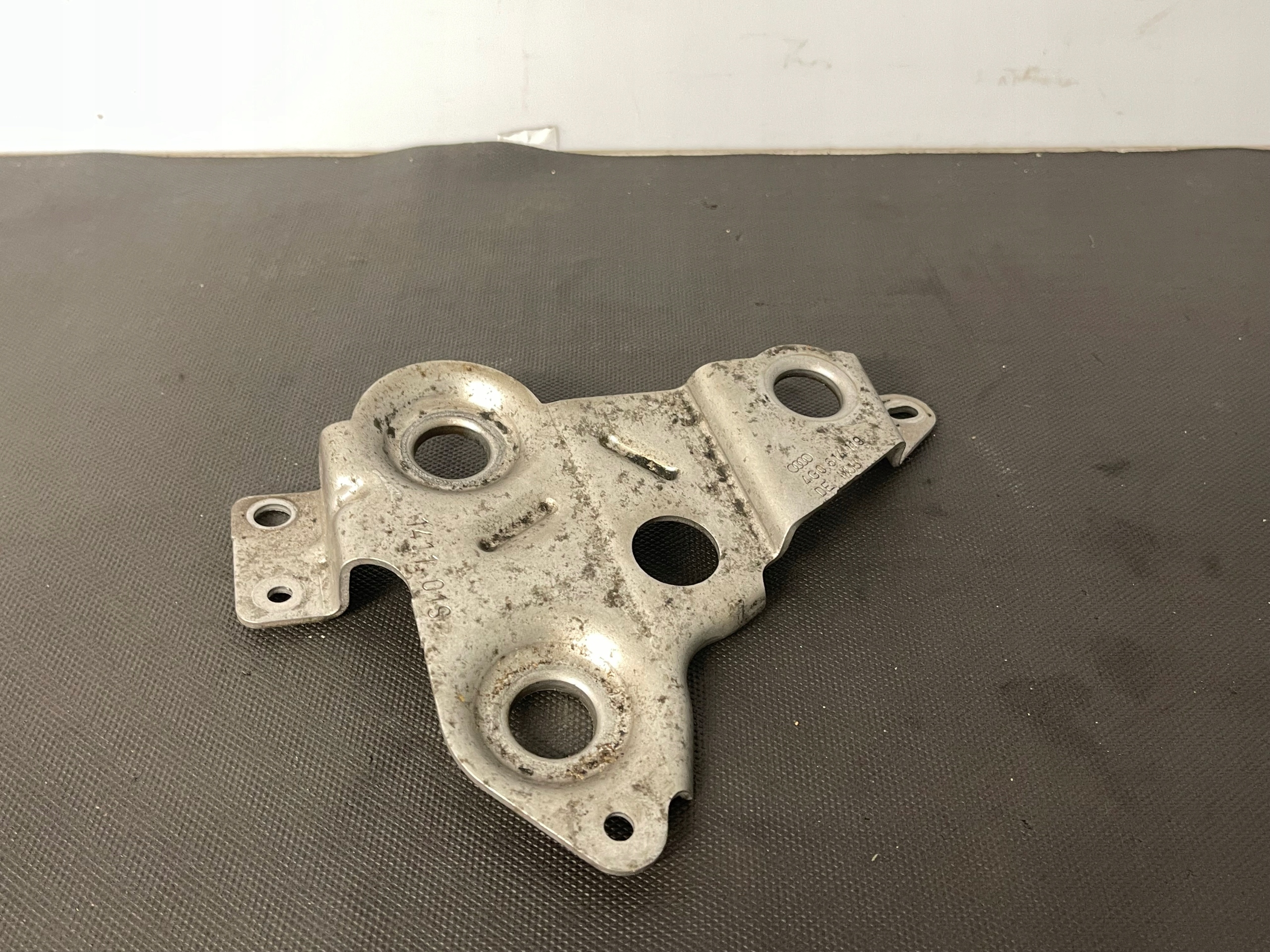 AUDI A6 C7 A7 Support plaque POMPY ABS ESP 4G0614119