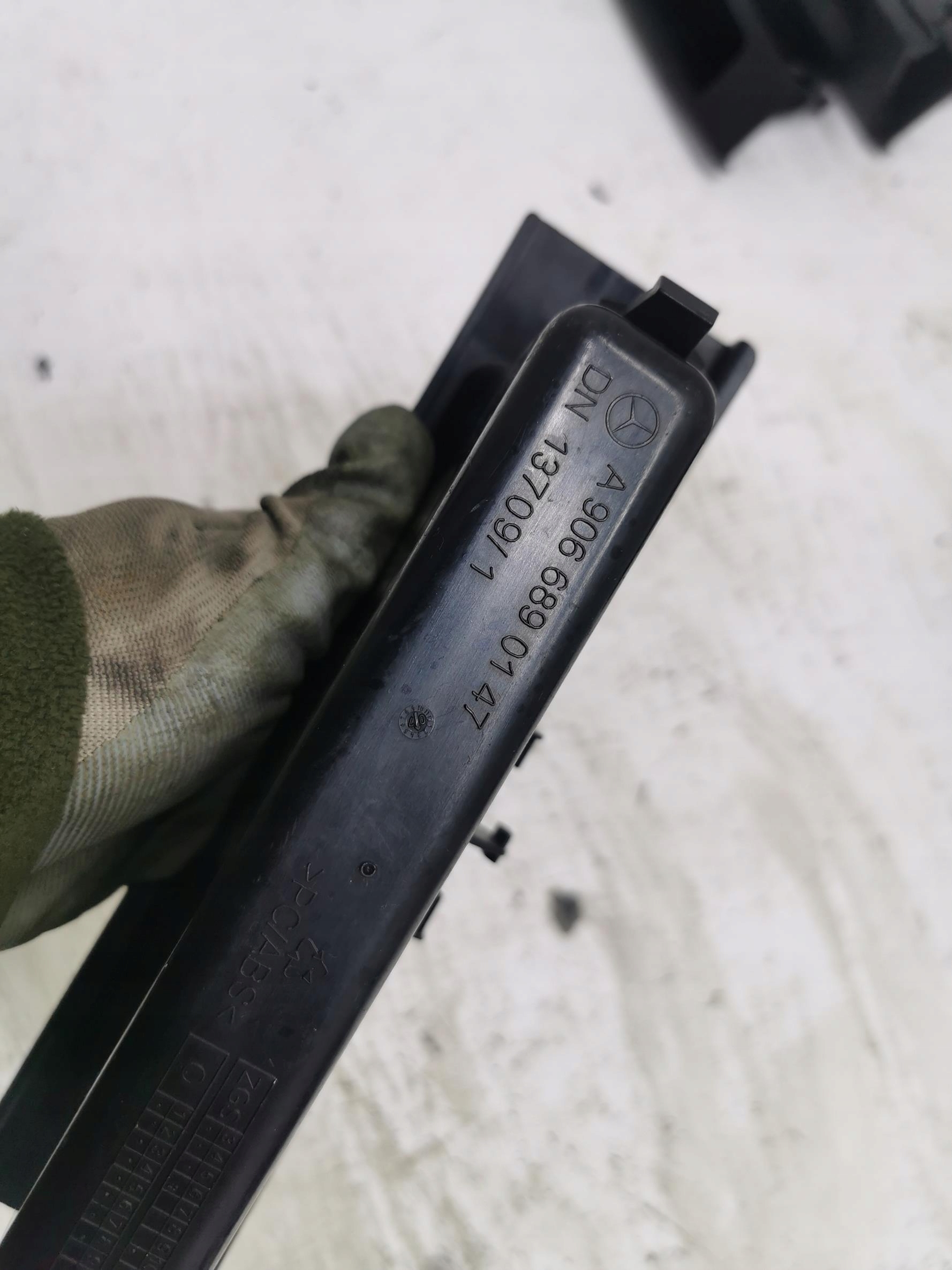 Handschuhfach Abdeckung, Hutablage MERCEDES SPRINTER W906 A9066890147