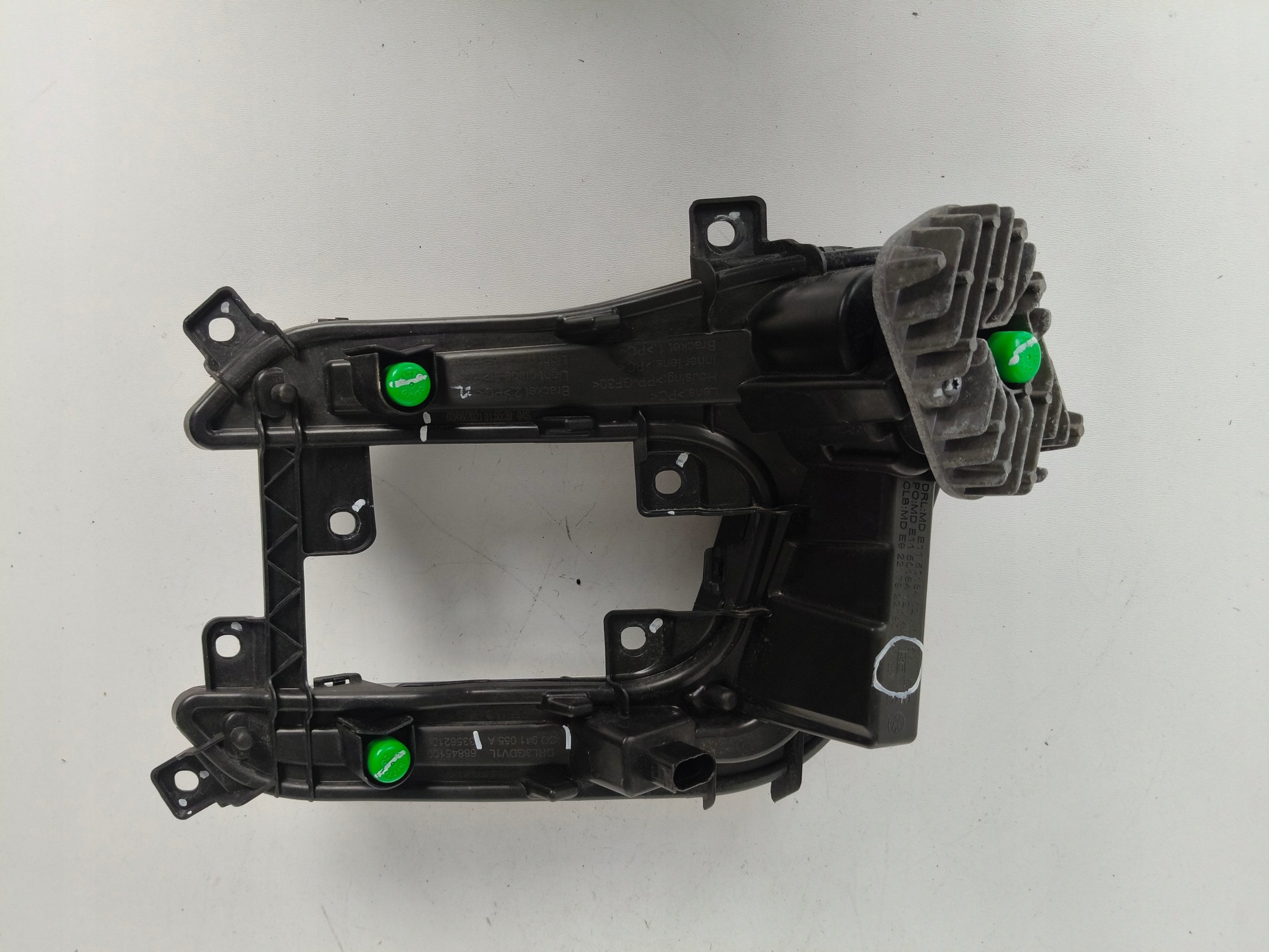 Nebelscheinwerfer links VW PASSAT B8 GTE 3G0 18- LIFT