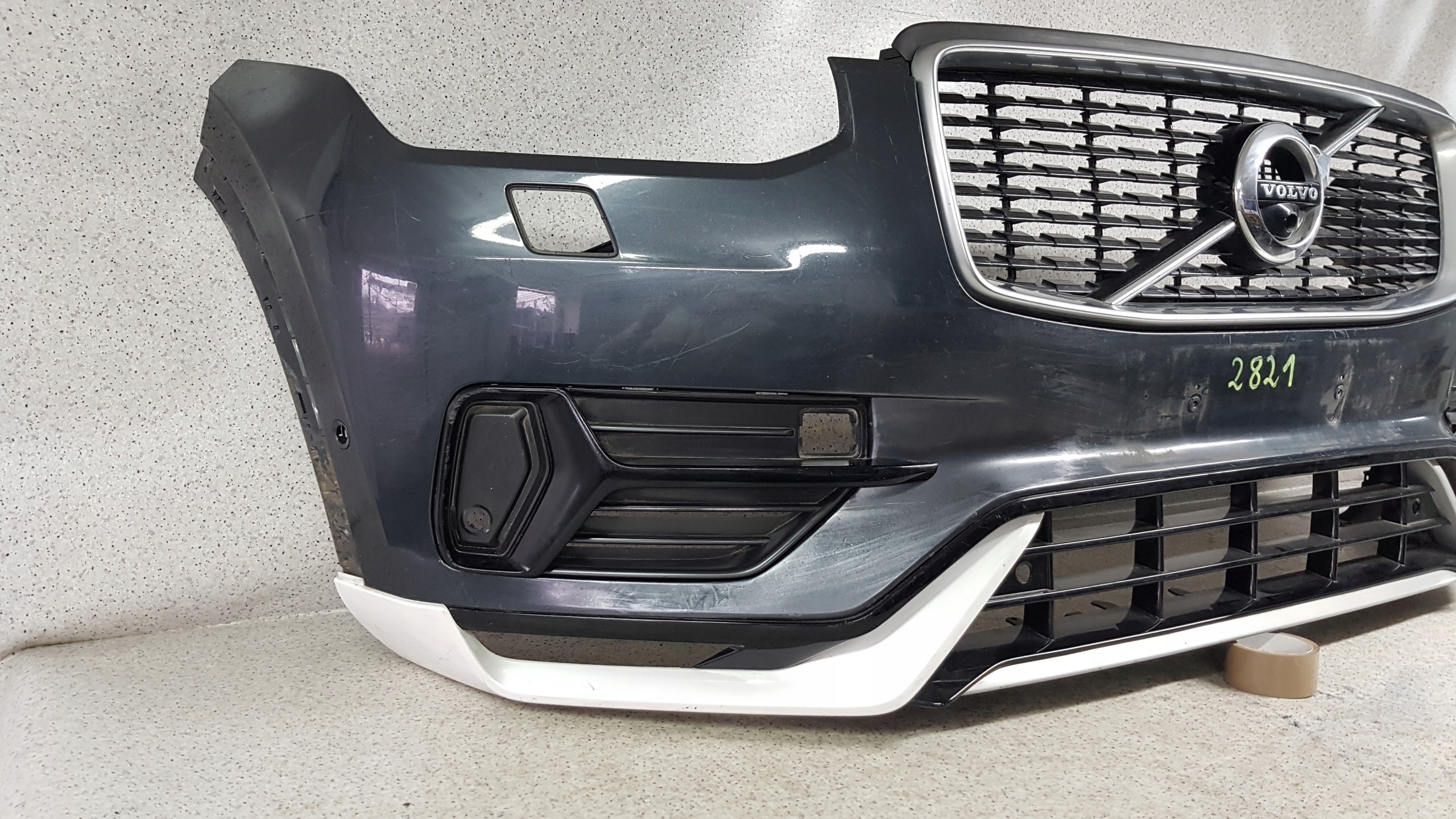 VOLVO XC90 XC 90 II R design LIFT 2019 - bumper front 2821