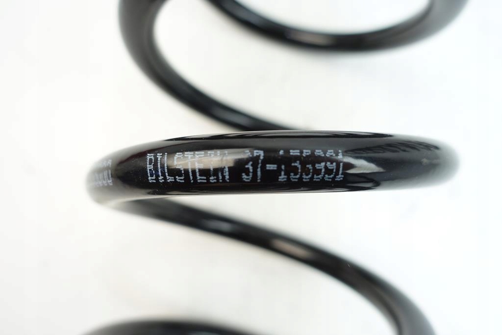 SPREZYNY ZAWIESZENIA 37 153991 MERCEDES KLASA E Type of suspension standard