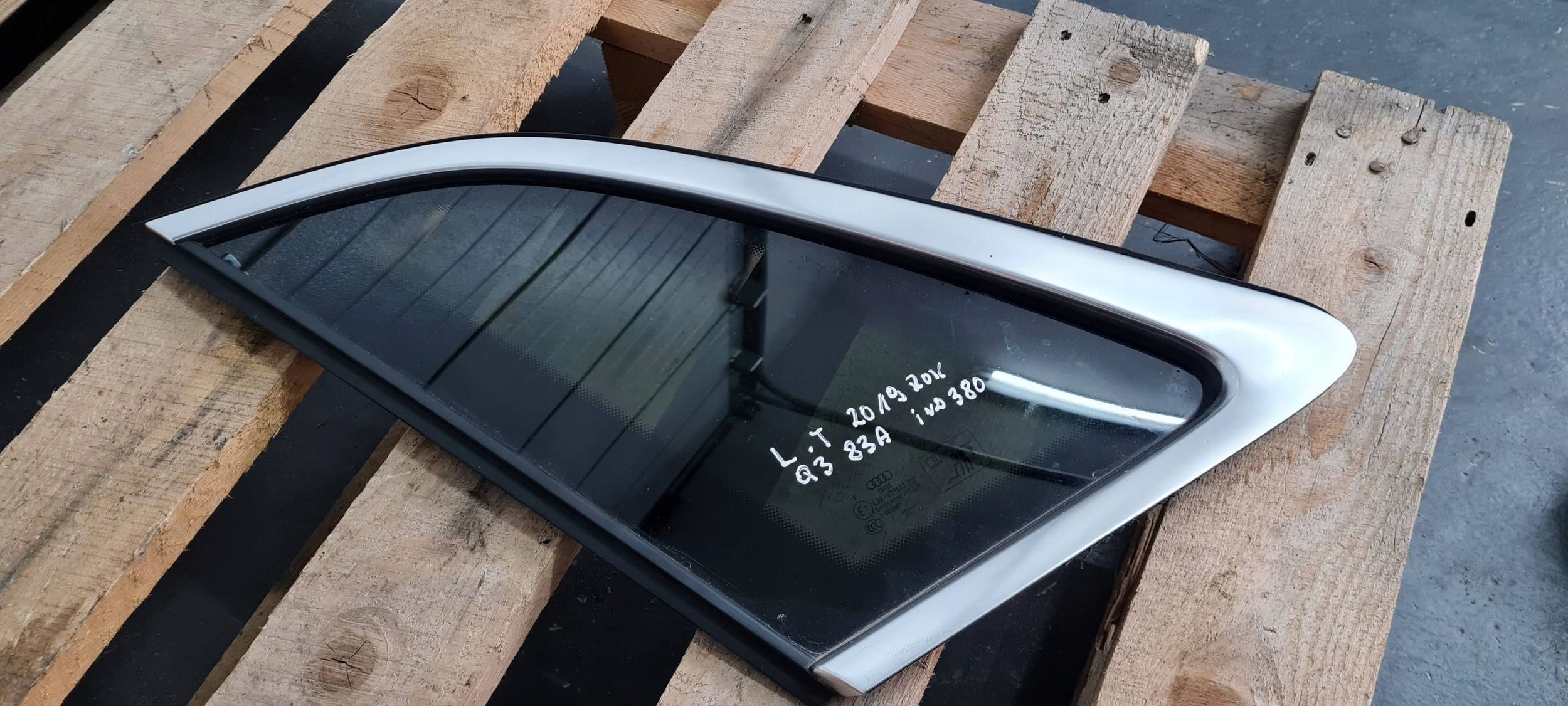 Q3 83A window bodywork left left rear part AS3 2019R 83A845297E